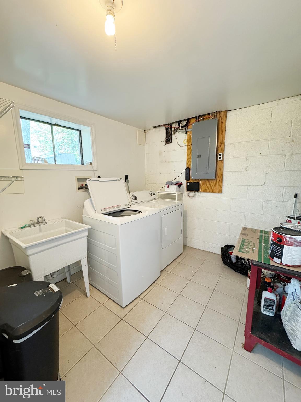 COLLEGE PARK - Residential