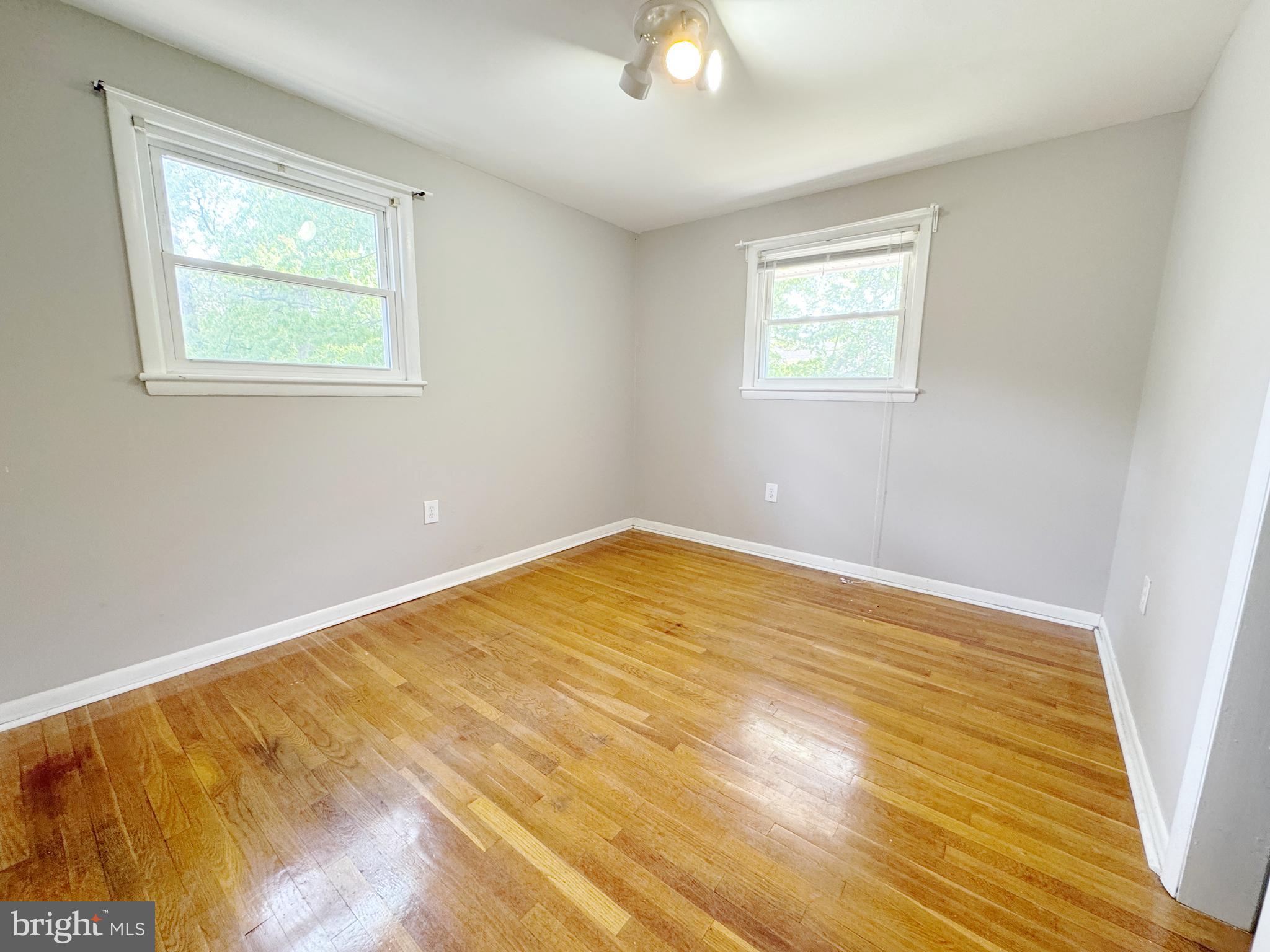 COLLEGE PARK - Residential