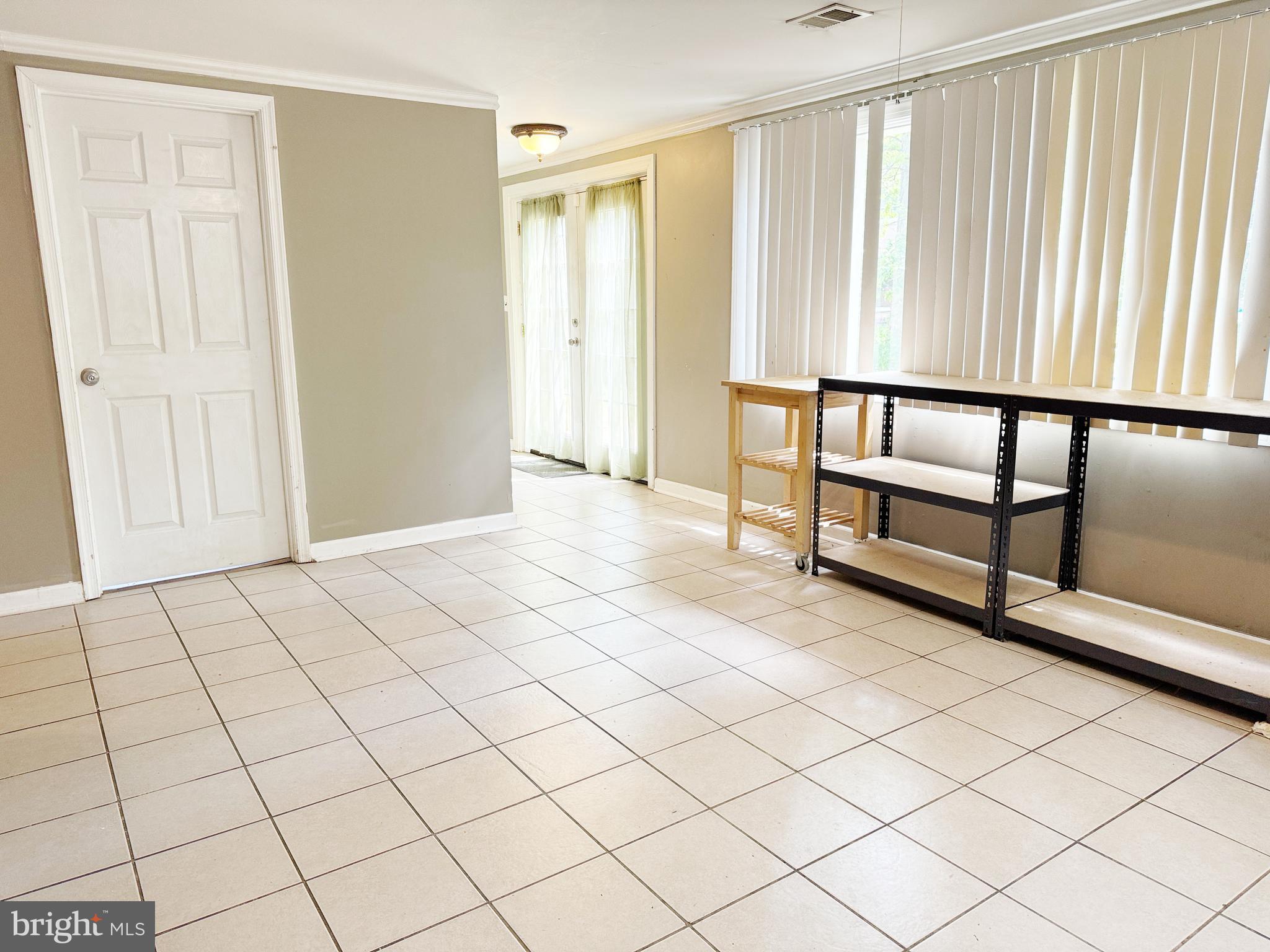 COLLEGE PARK - Residential