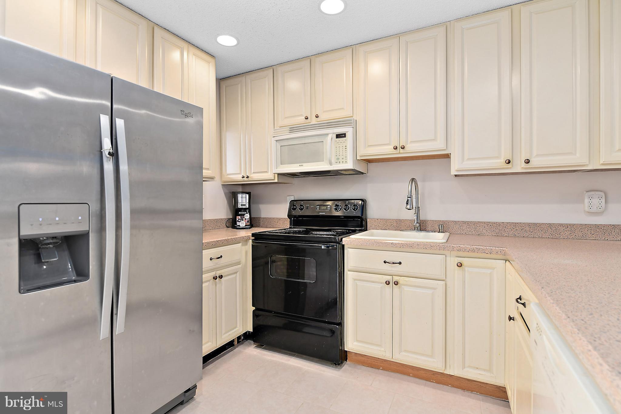 BAYSHORE CM - Residential