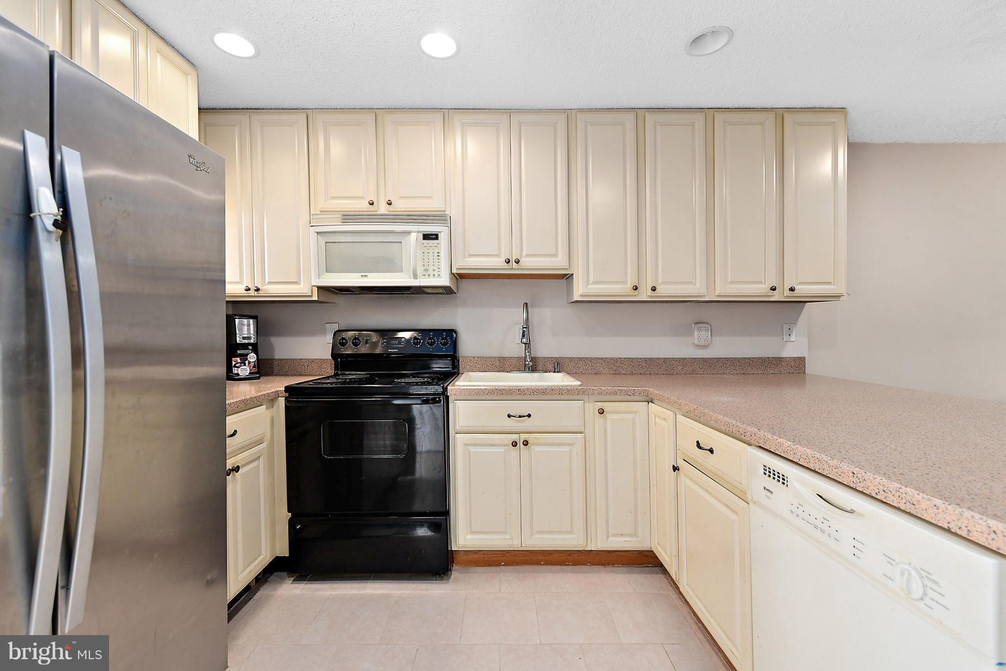 BAYSHORE CM - Residential