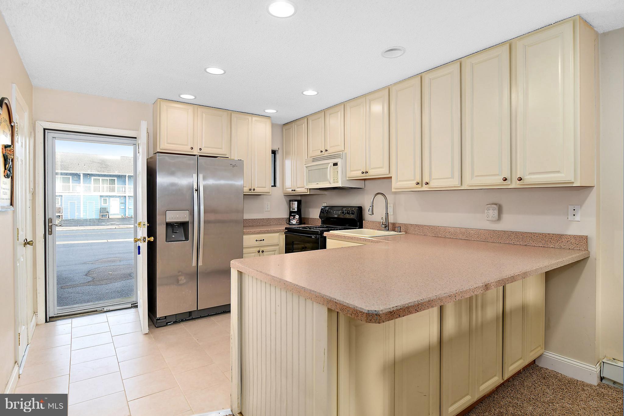 BAYSHORE CM - Residential