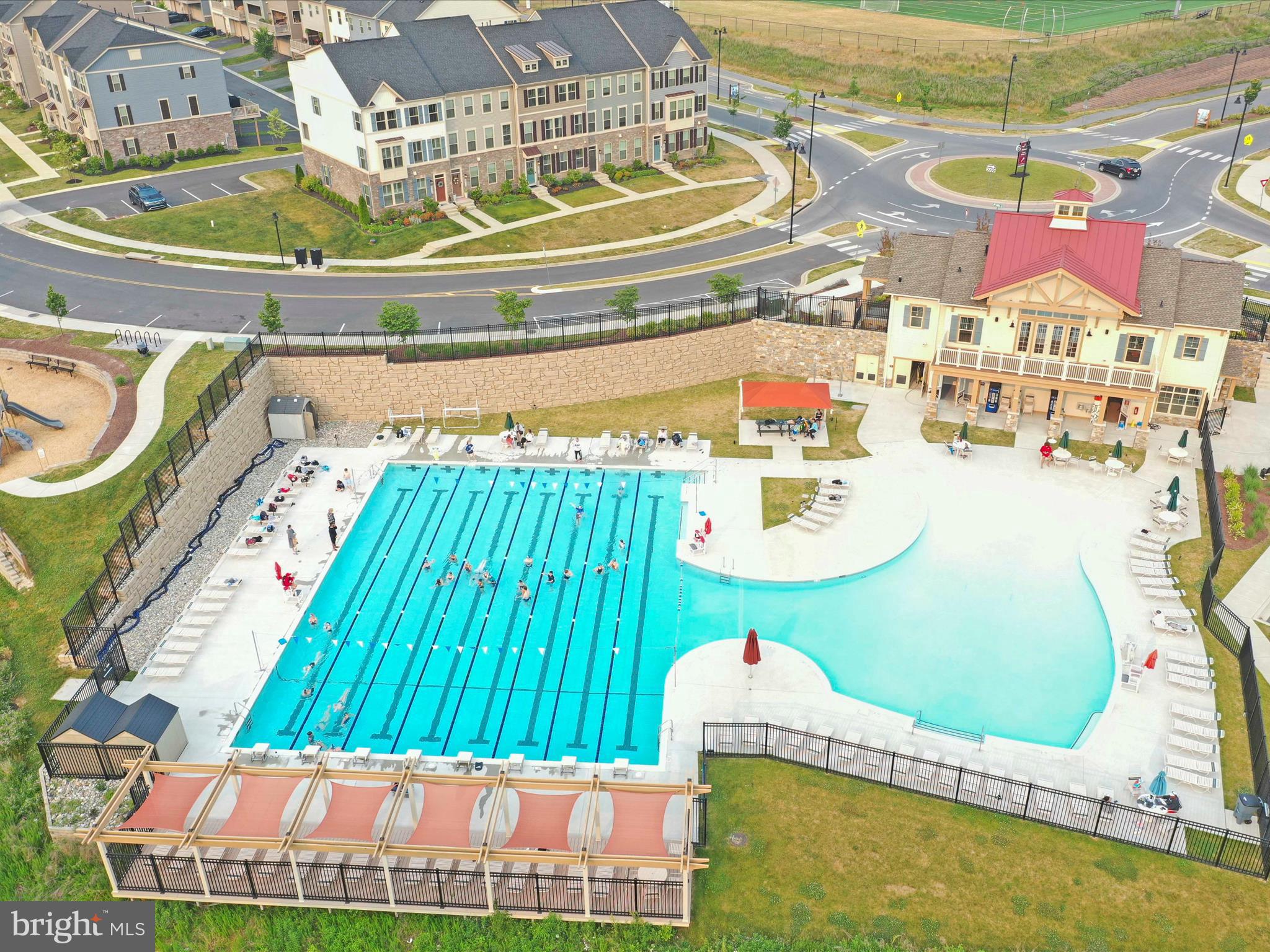 LAKE LINGANORE TOWN CENTER - Residential