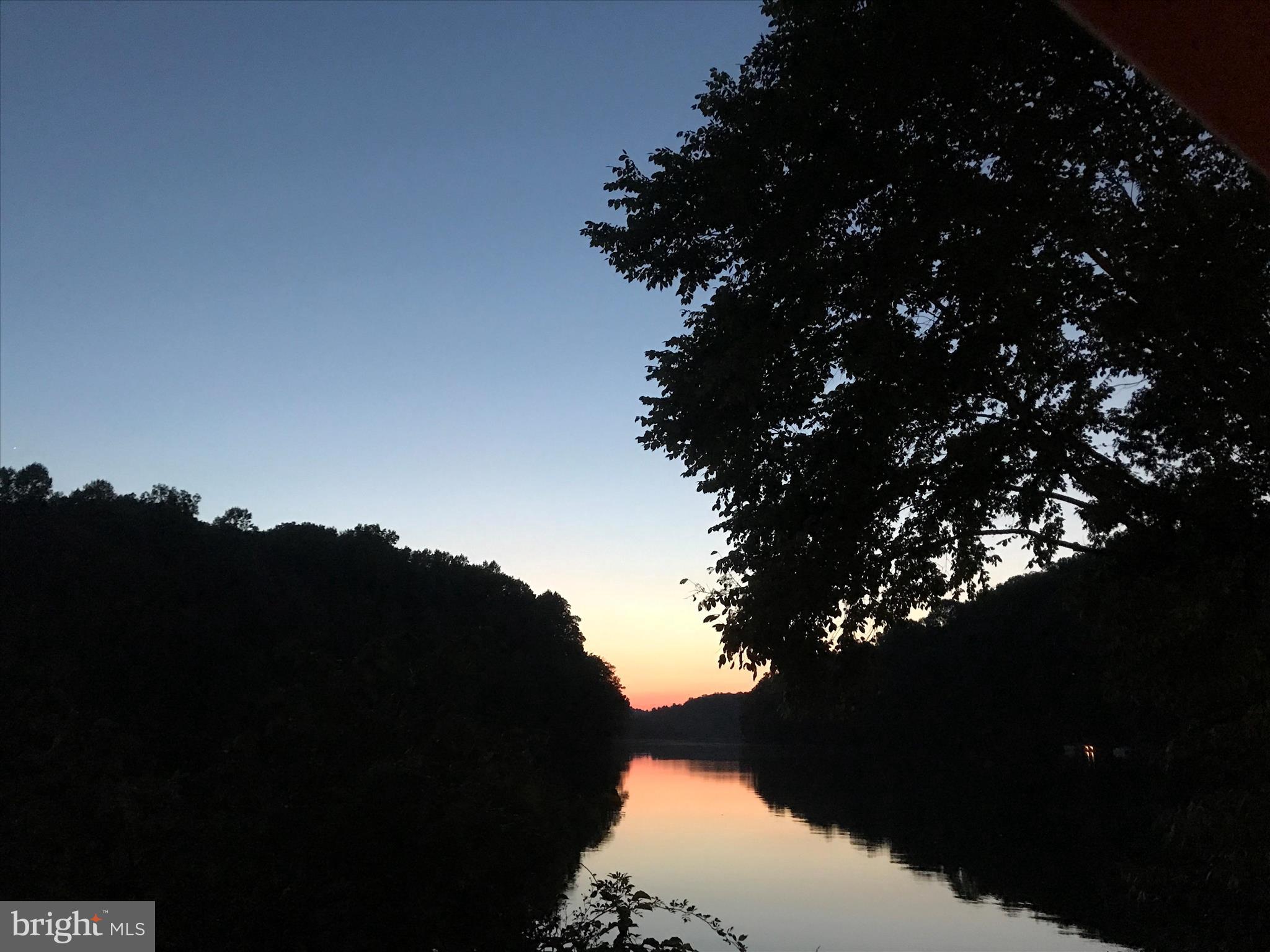 LAKE LINGANORE TOWN CENTER - Residential