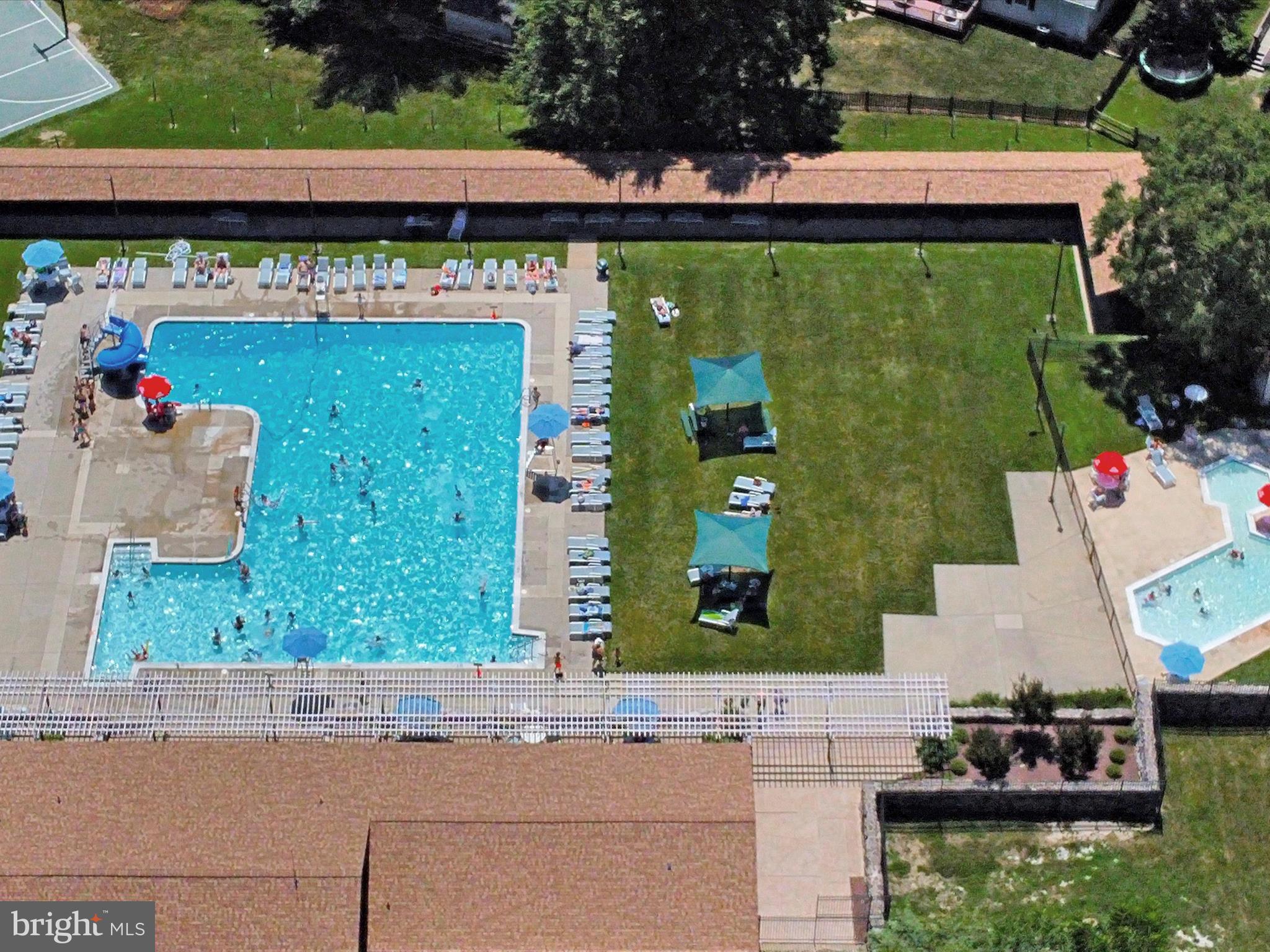 LAKE LINGANORE TOWN CENTER - Residential