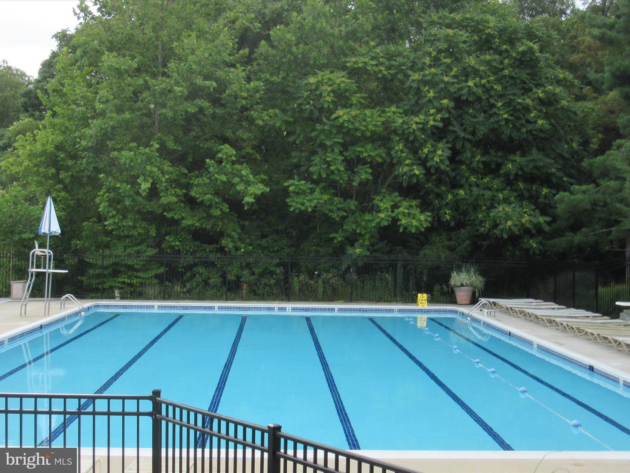 LAKE LINGANORE TOWN CENTER - Residential