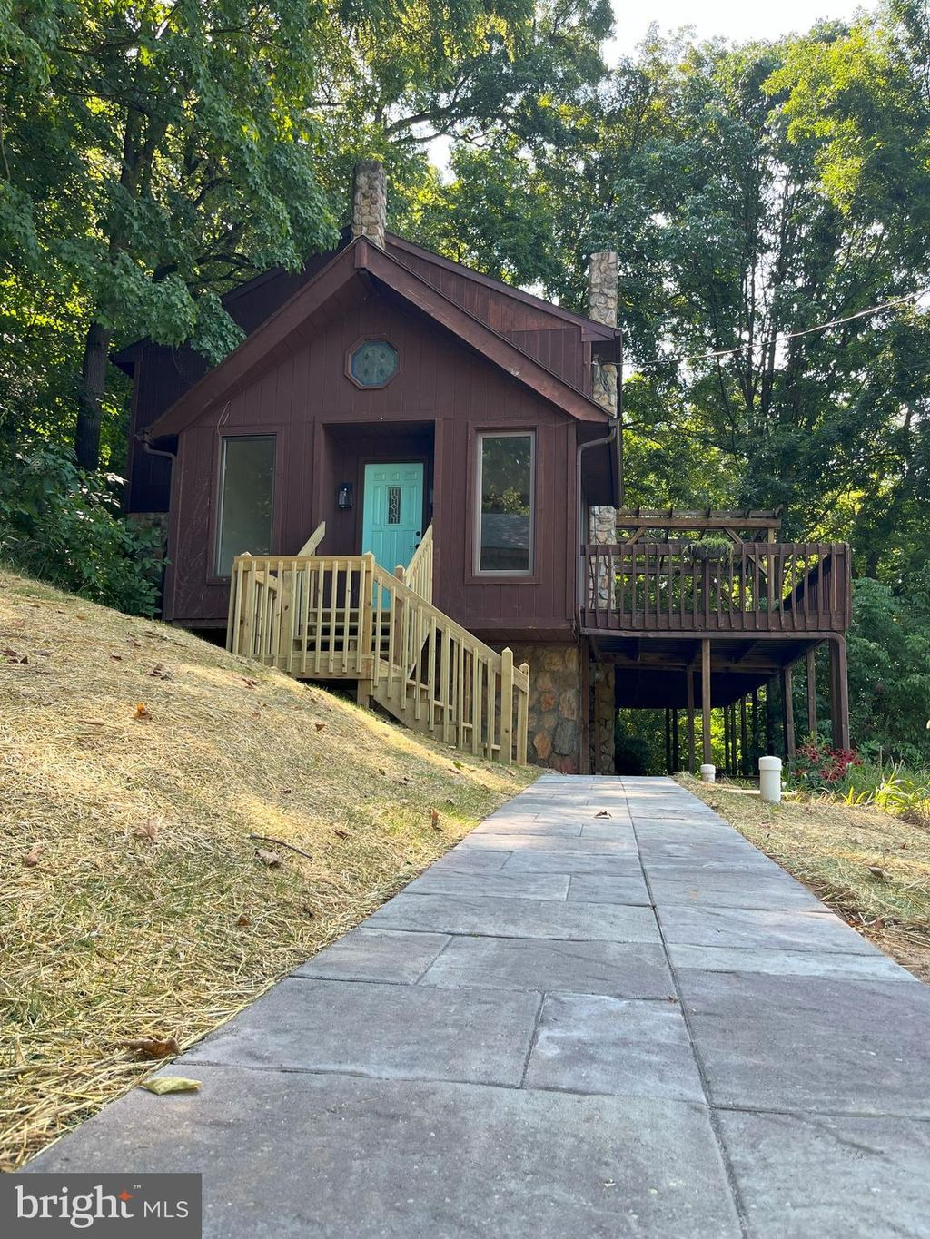 Photo of 1023 Gypsy Hill Road, Lancaster, PA 17602 (MLS # PALA2053094)