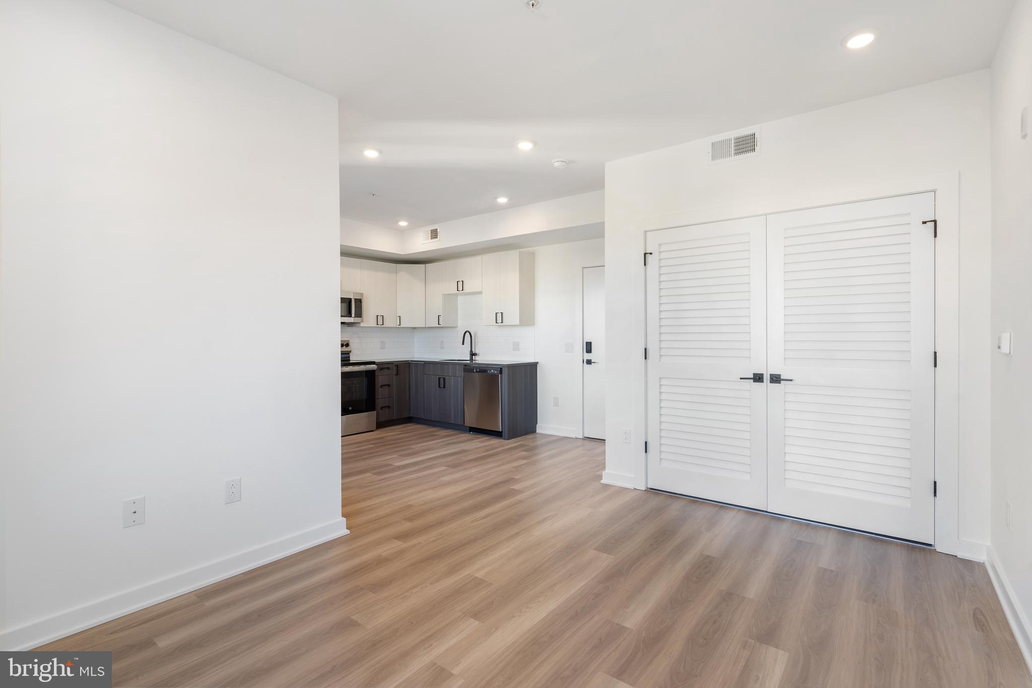 EAST KENSINGTON - Residential Lease