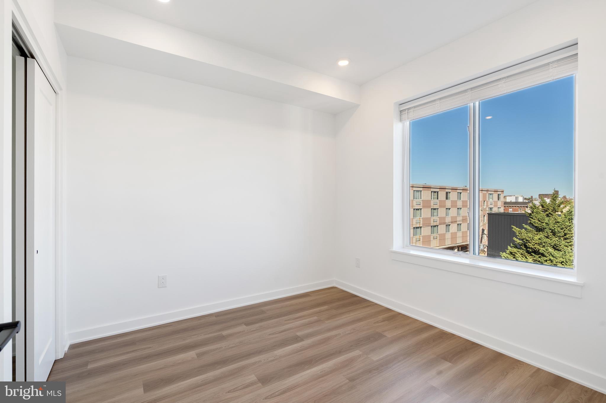 EAST KENSINGTON - Residential Lease