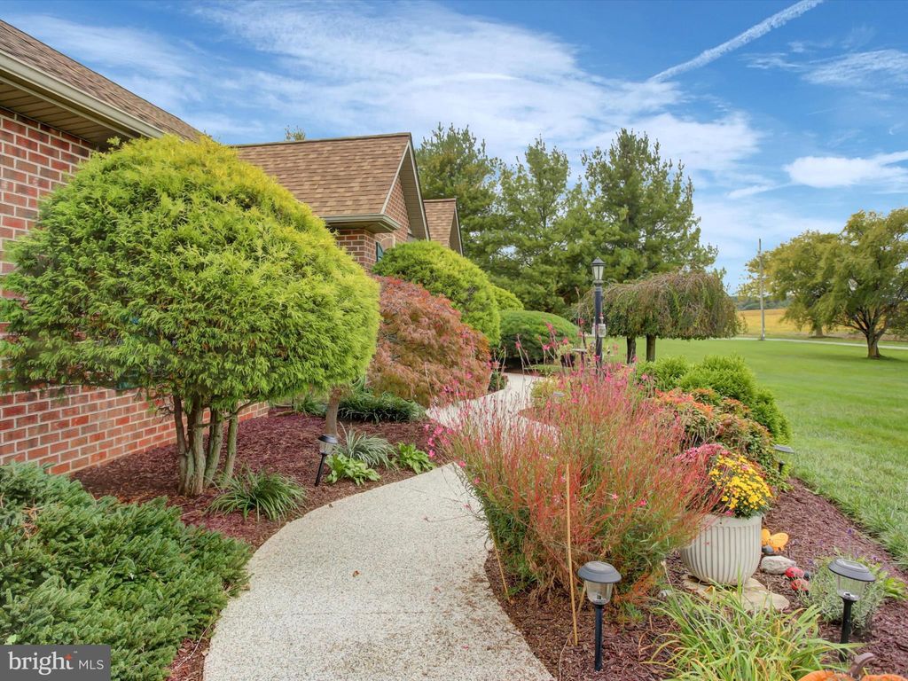 Photo of 13253 Dusty Lane, HAGERSTOWN, MD 21740 (MLS # MDWA2031092)