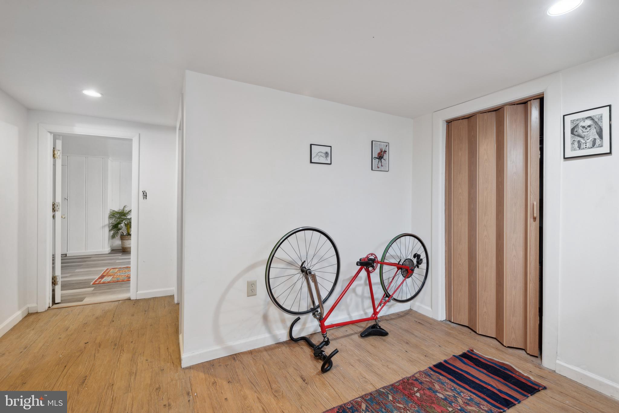 LAKE WALKER - Residential