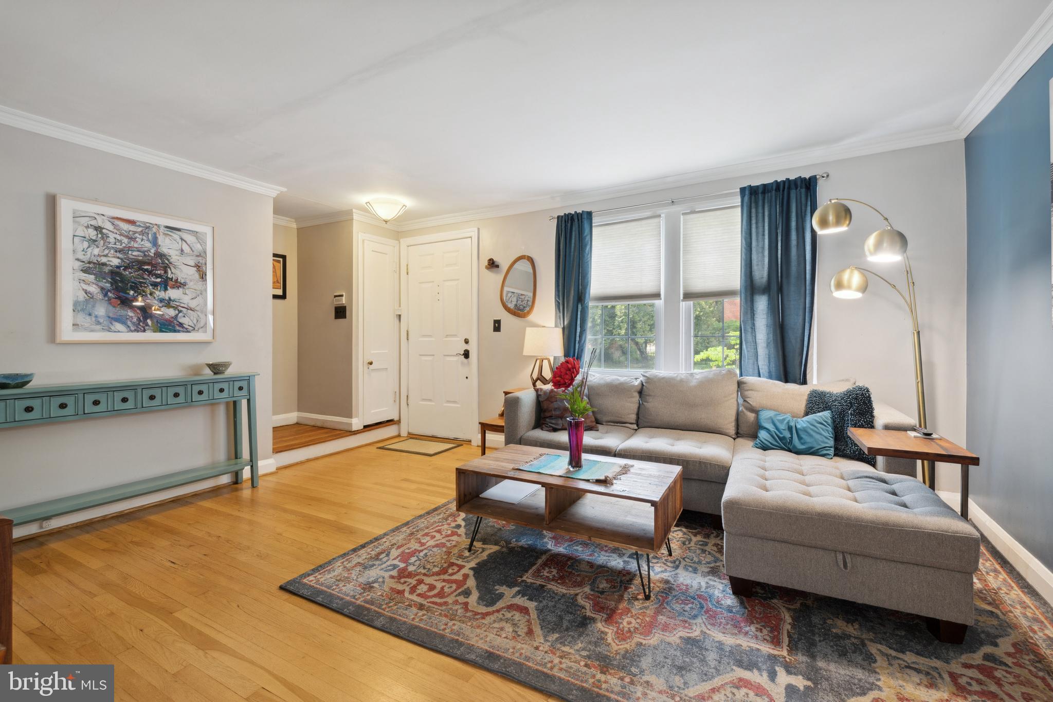 LAKE WALKER - Residential