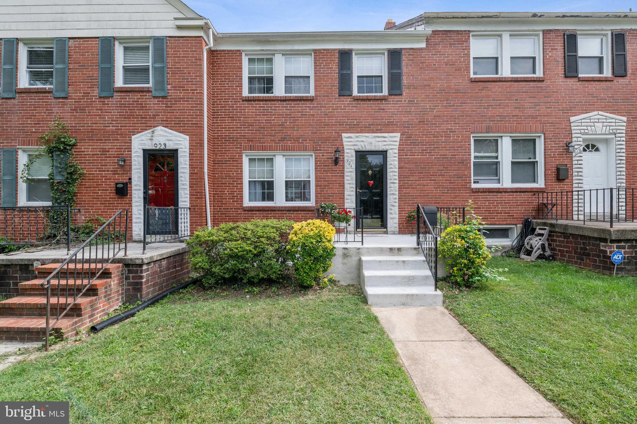 LAKE WALKER - Residential