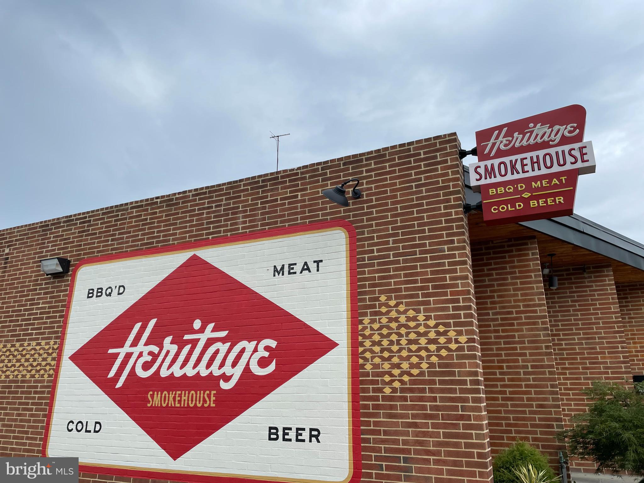 LAKE WALKER - Residential