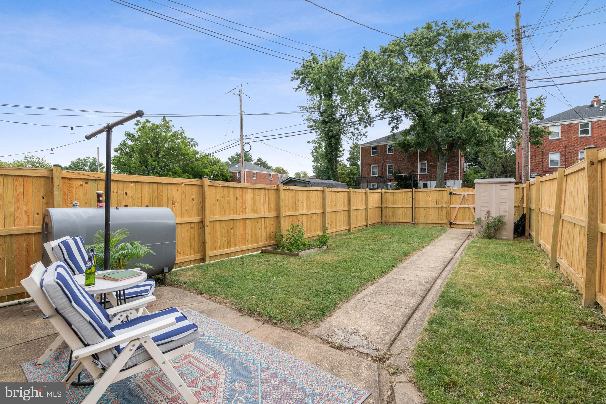 LAKE WALKER - Residential