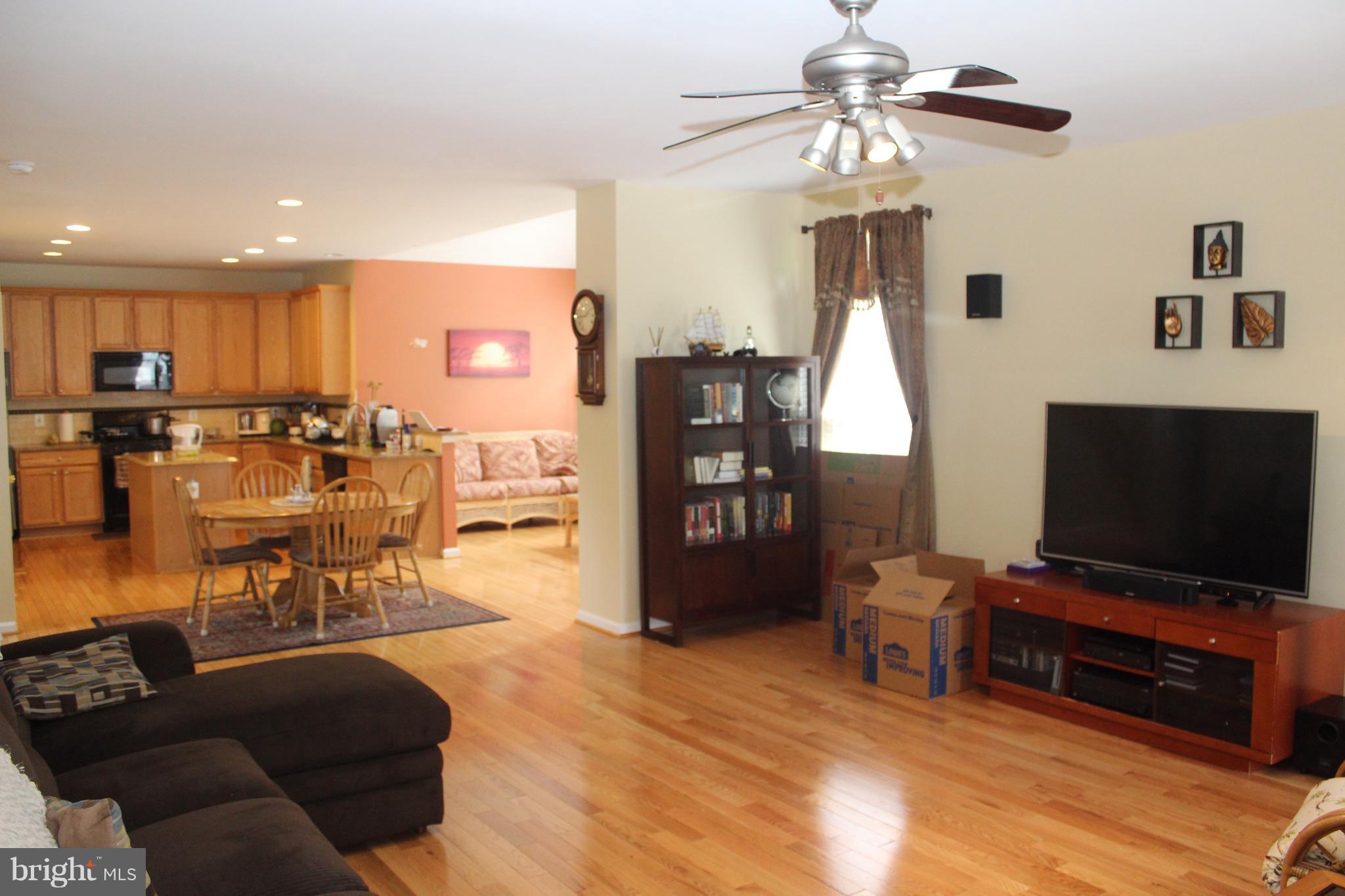 SOMERSET - Residential Lease