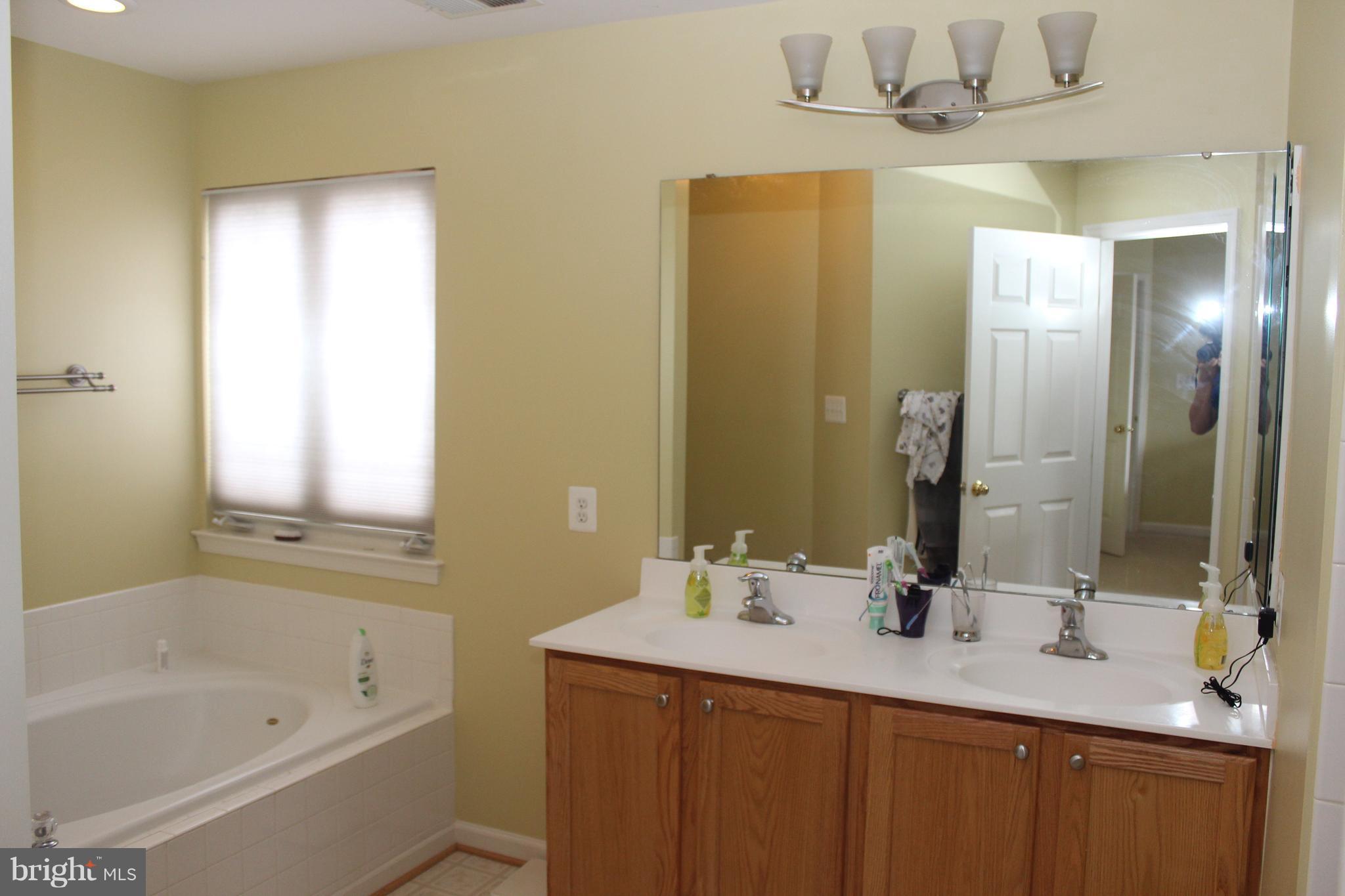 SOMERSET - Residential Lease