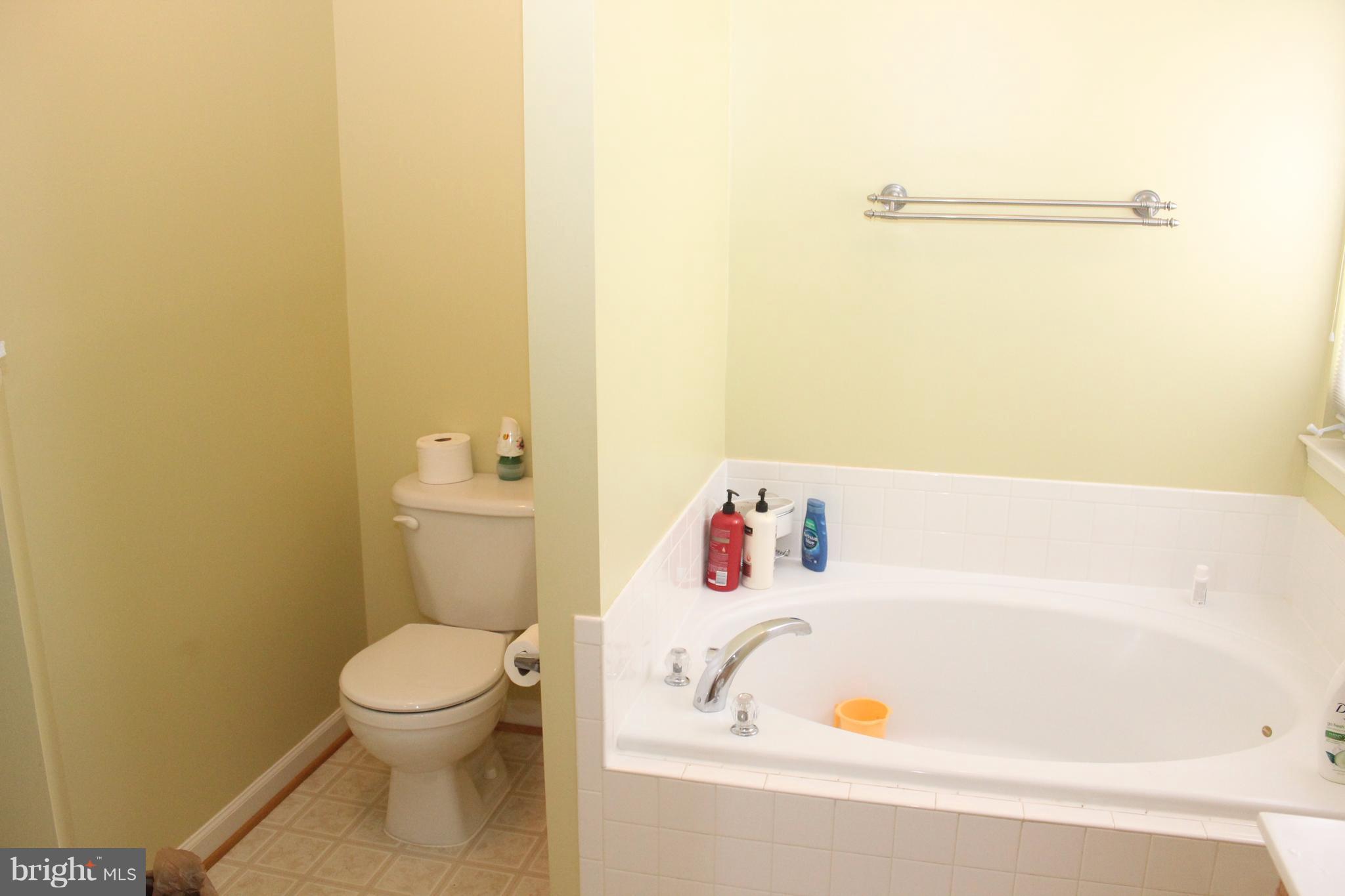 SOMERSET - Residential Lease