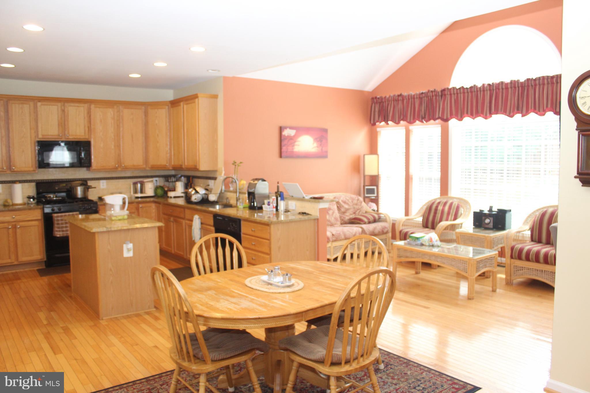 SOMERSET - Residential Lease