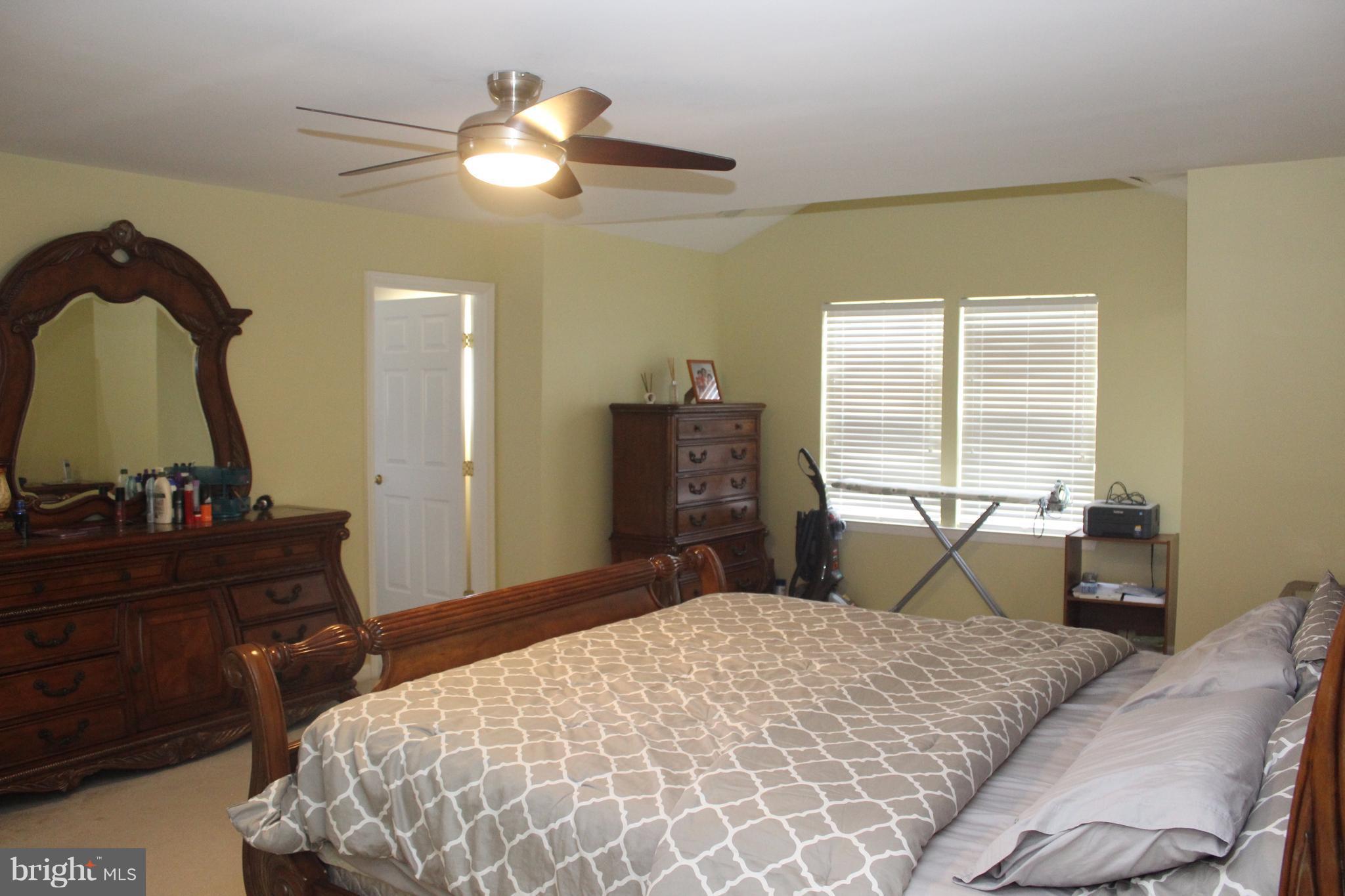 SOMERSET - Residential Lease