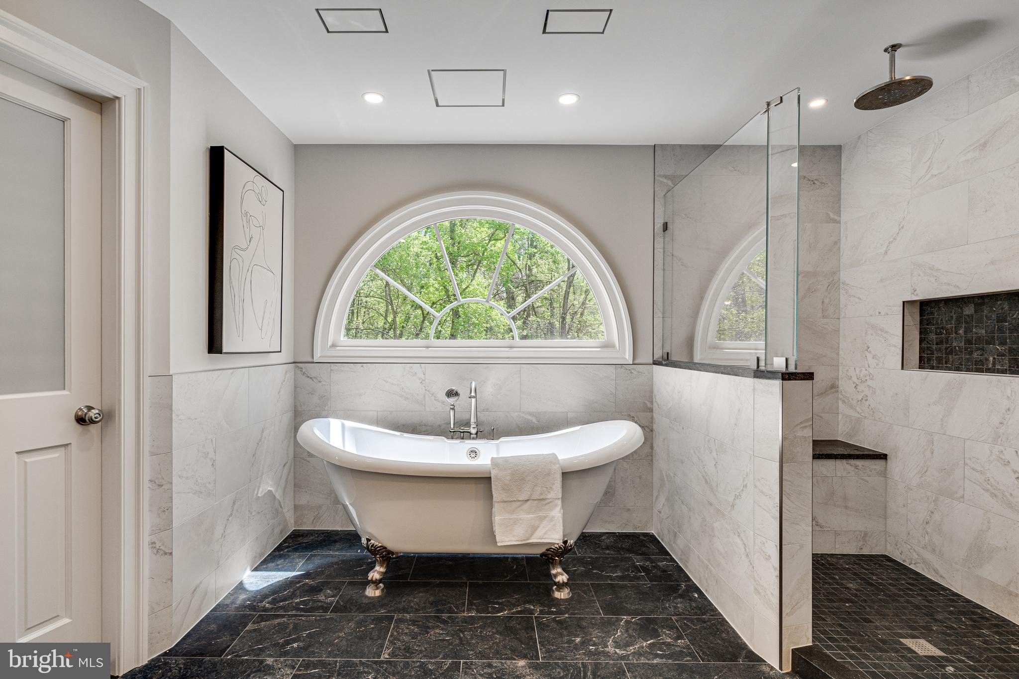 STATION CROSSING - Residential