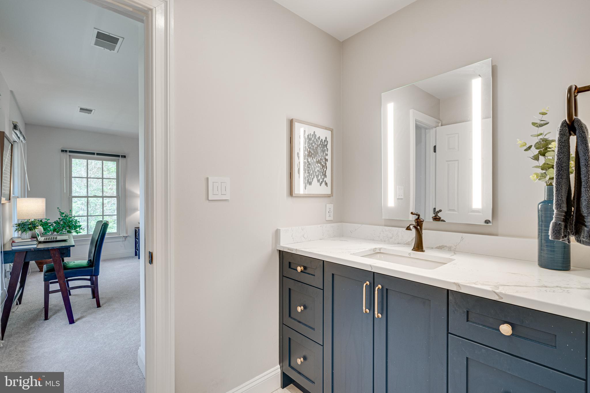 STATION CROSSING - Residential