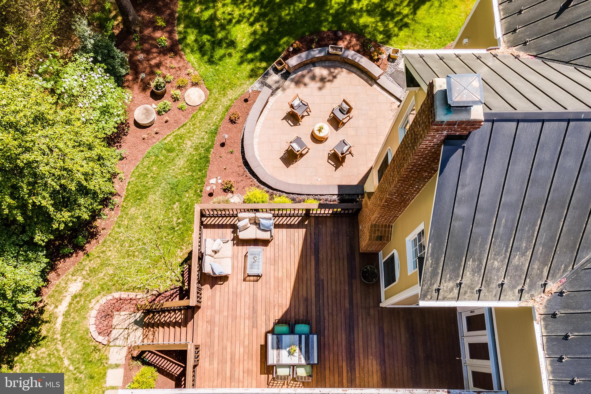 STATION CROSSING - Residential