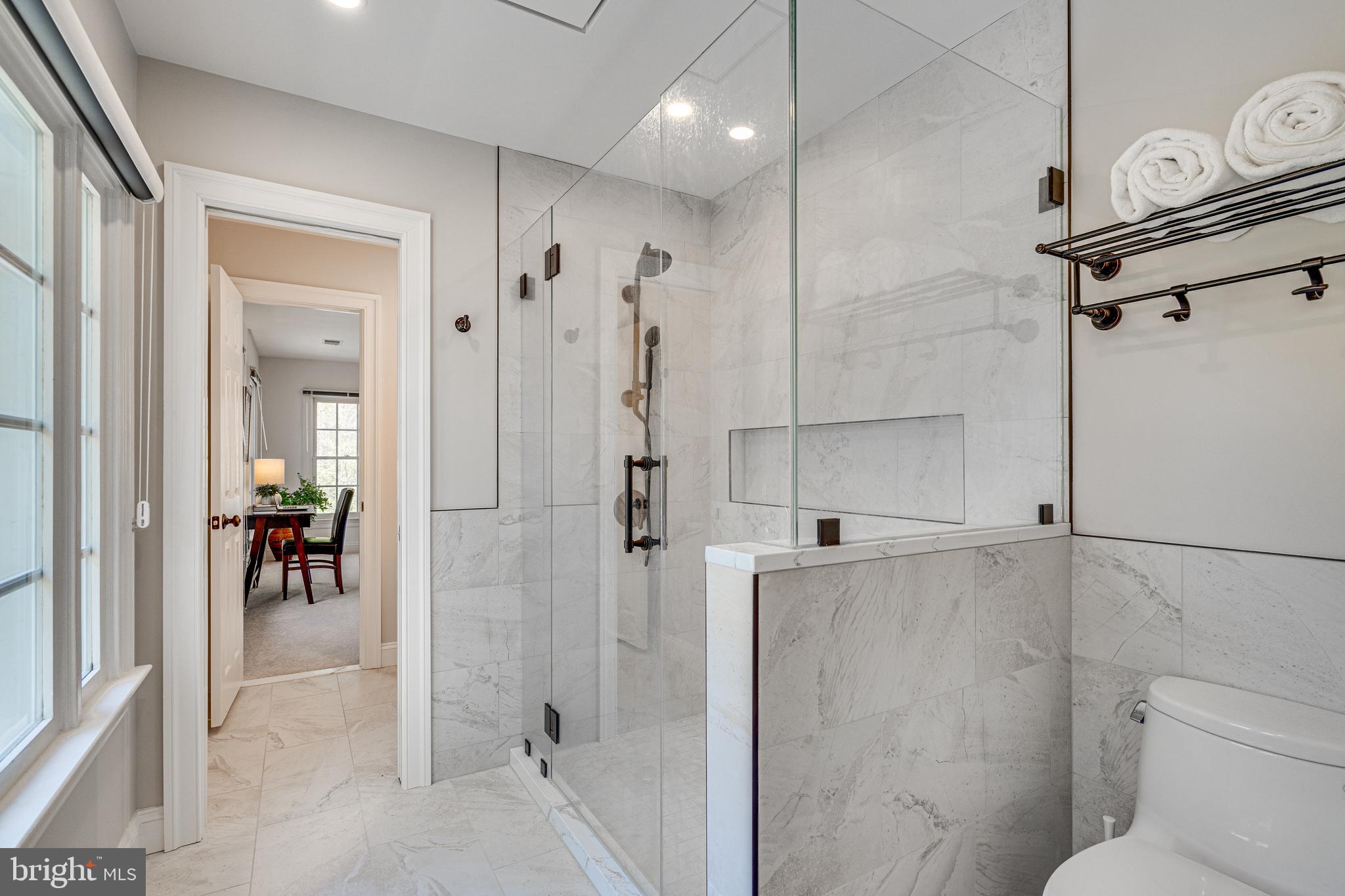 STATION CROSSING - Residential