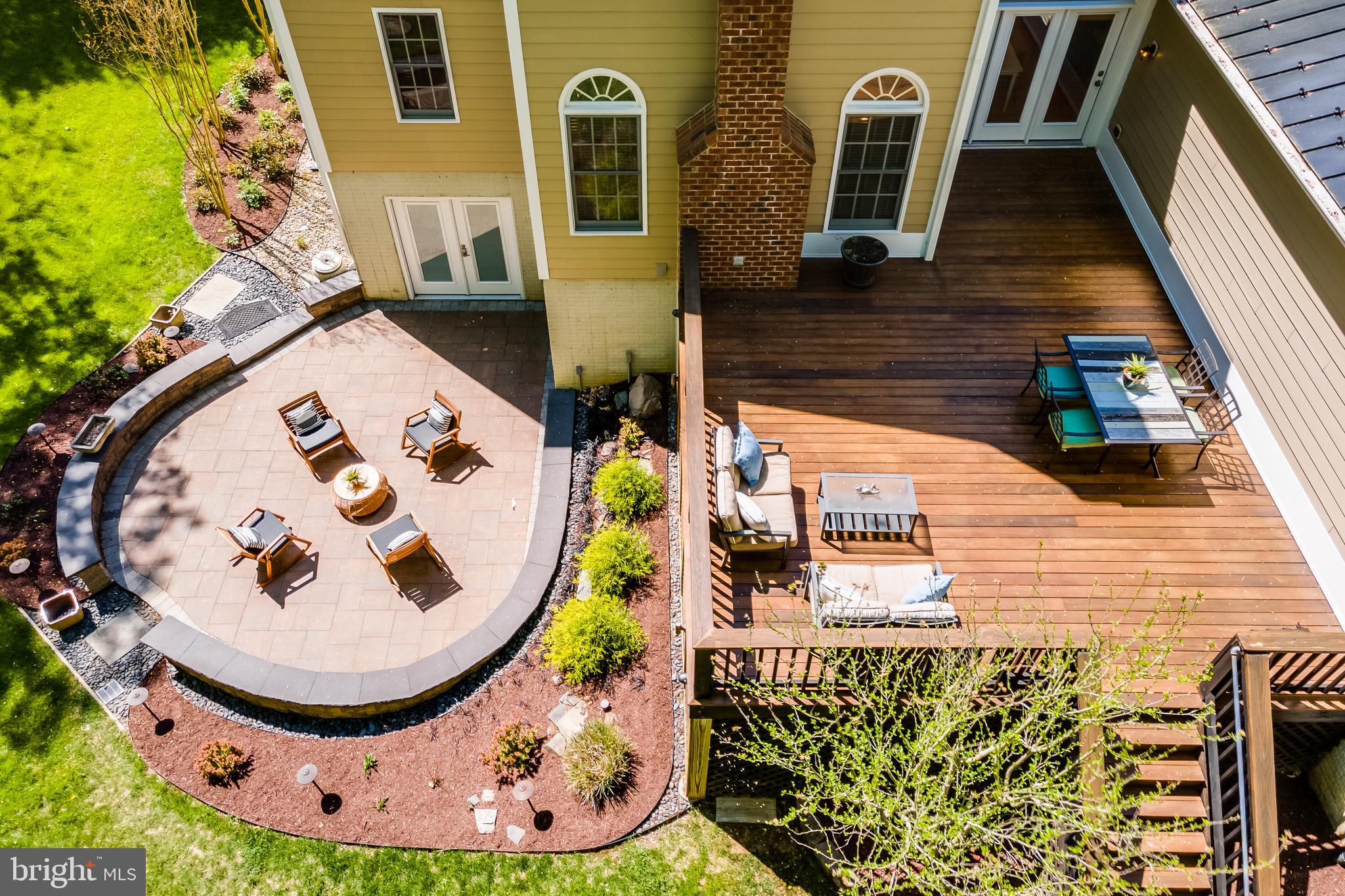 STATION CROSSING - Residential