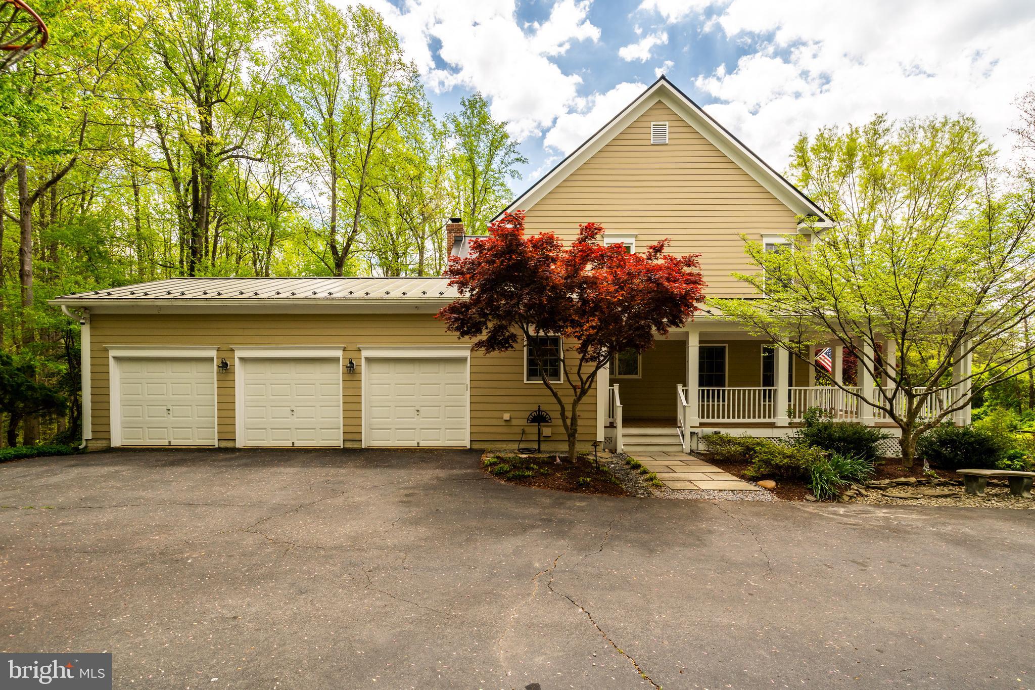 STATION CROSSING - Residential