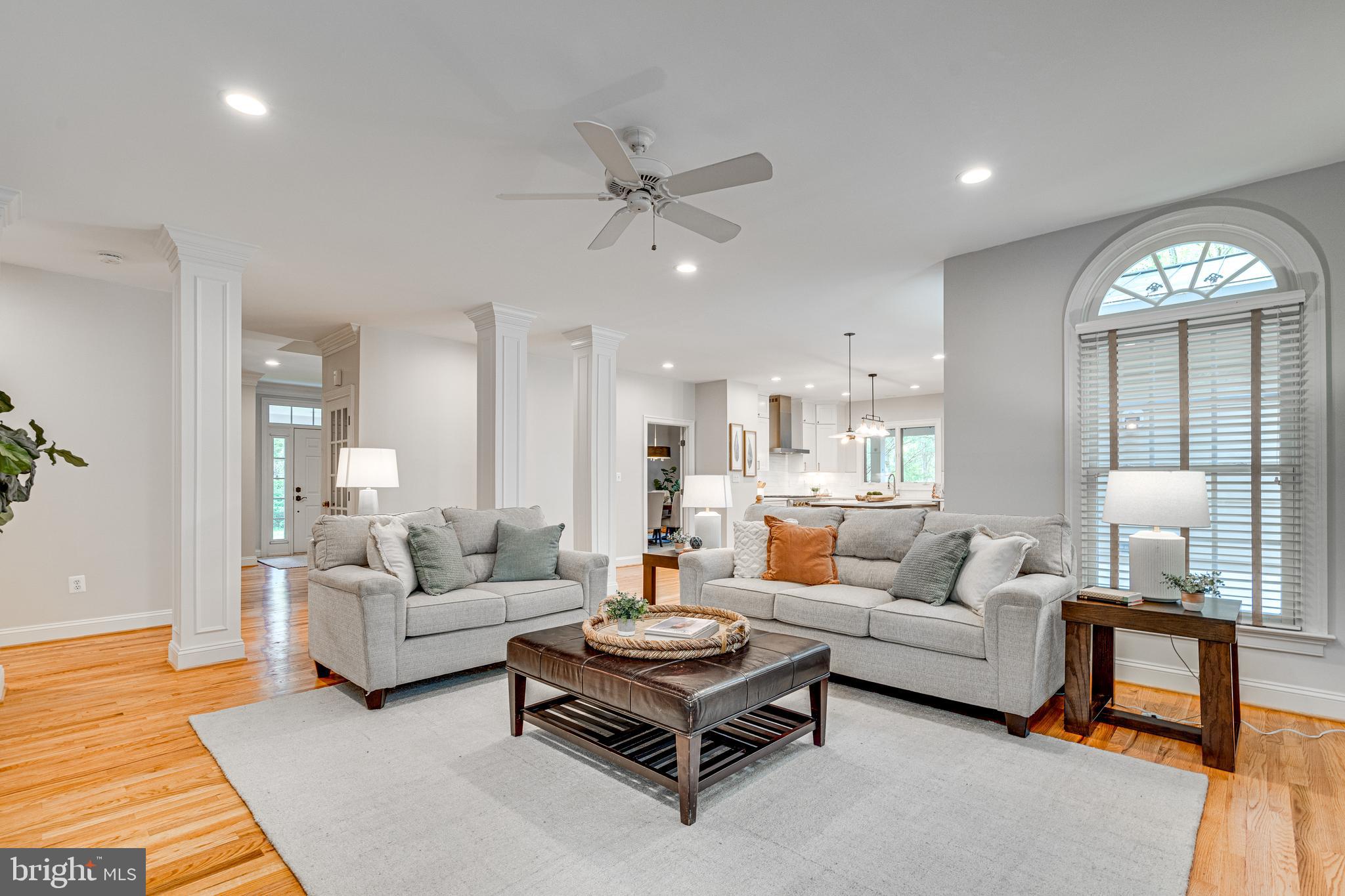 STATION CROSSING - Residential