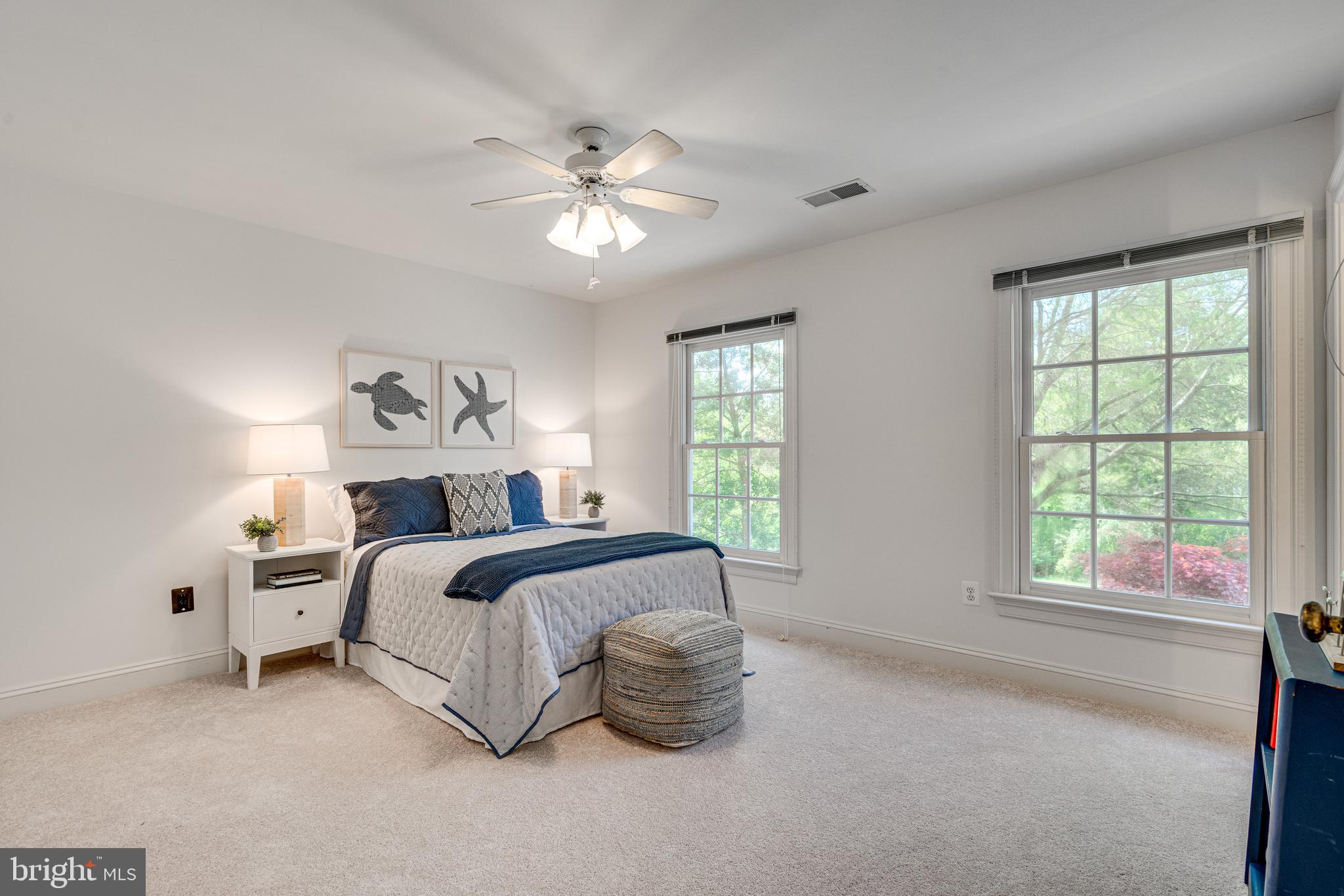 STATION CROSSING - Residential