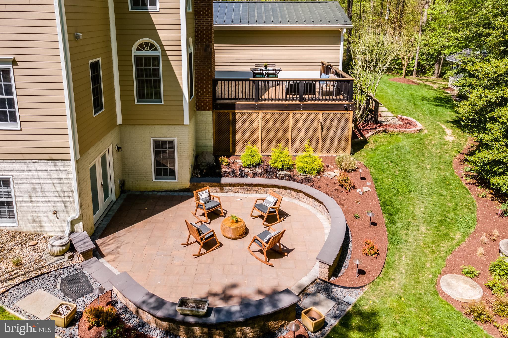 STATION CROSSING - Residential