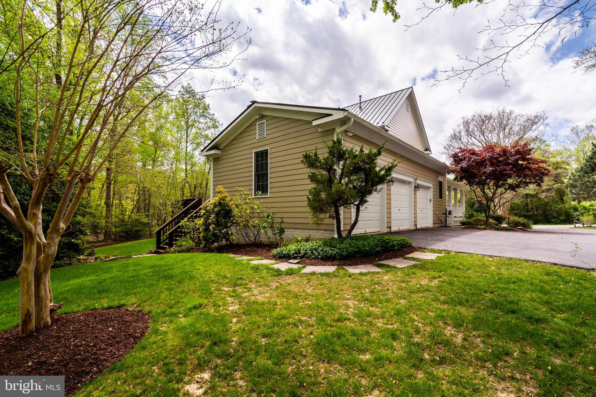 STATION CROSSING - Residential