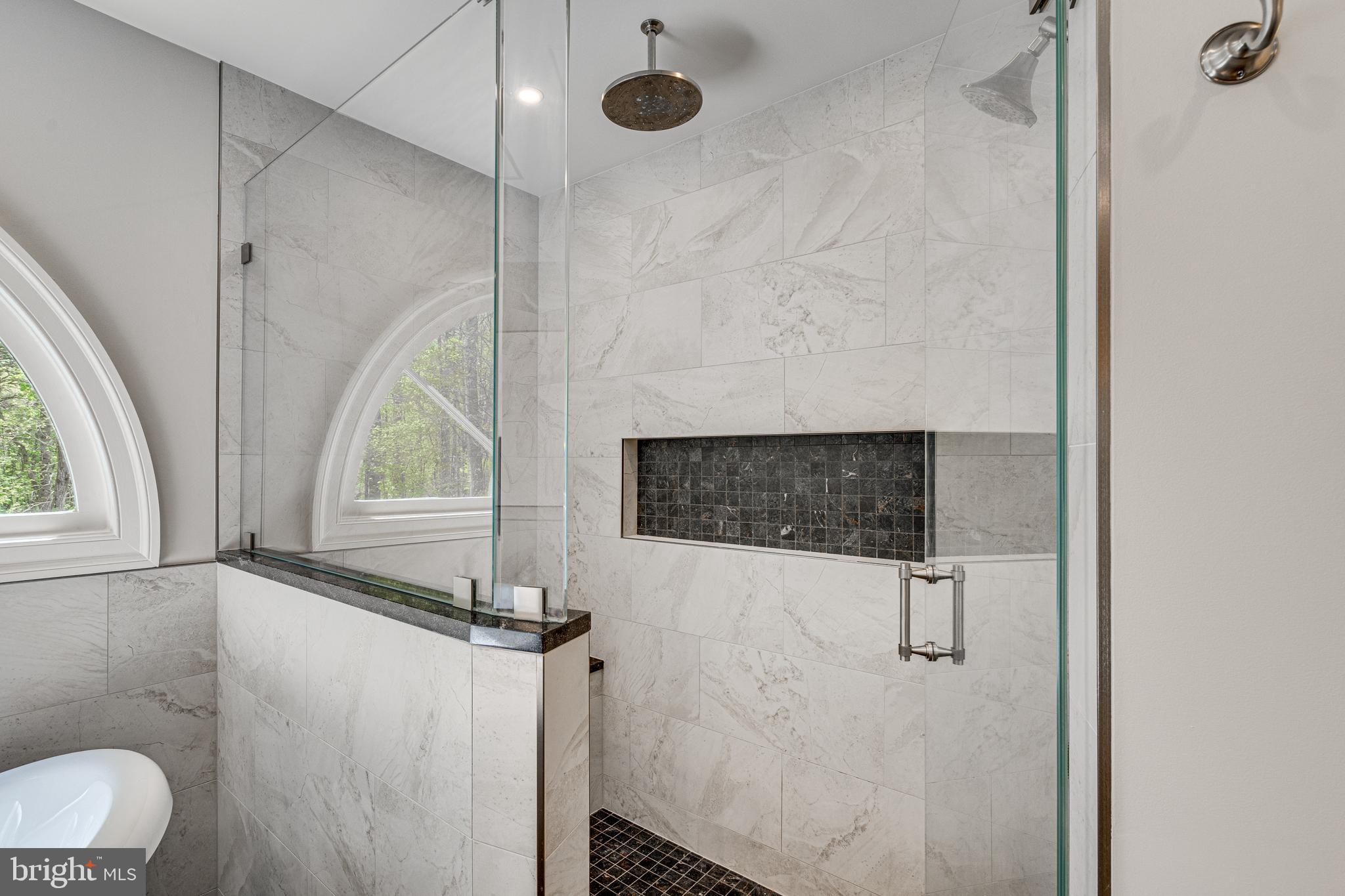 STATION CROSSING - Residential