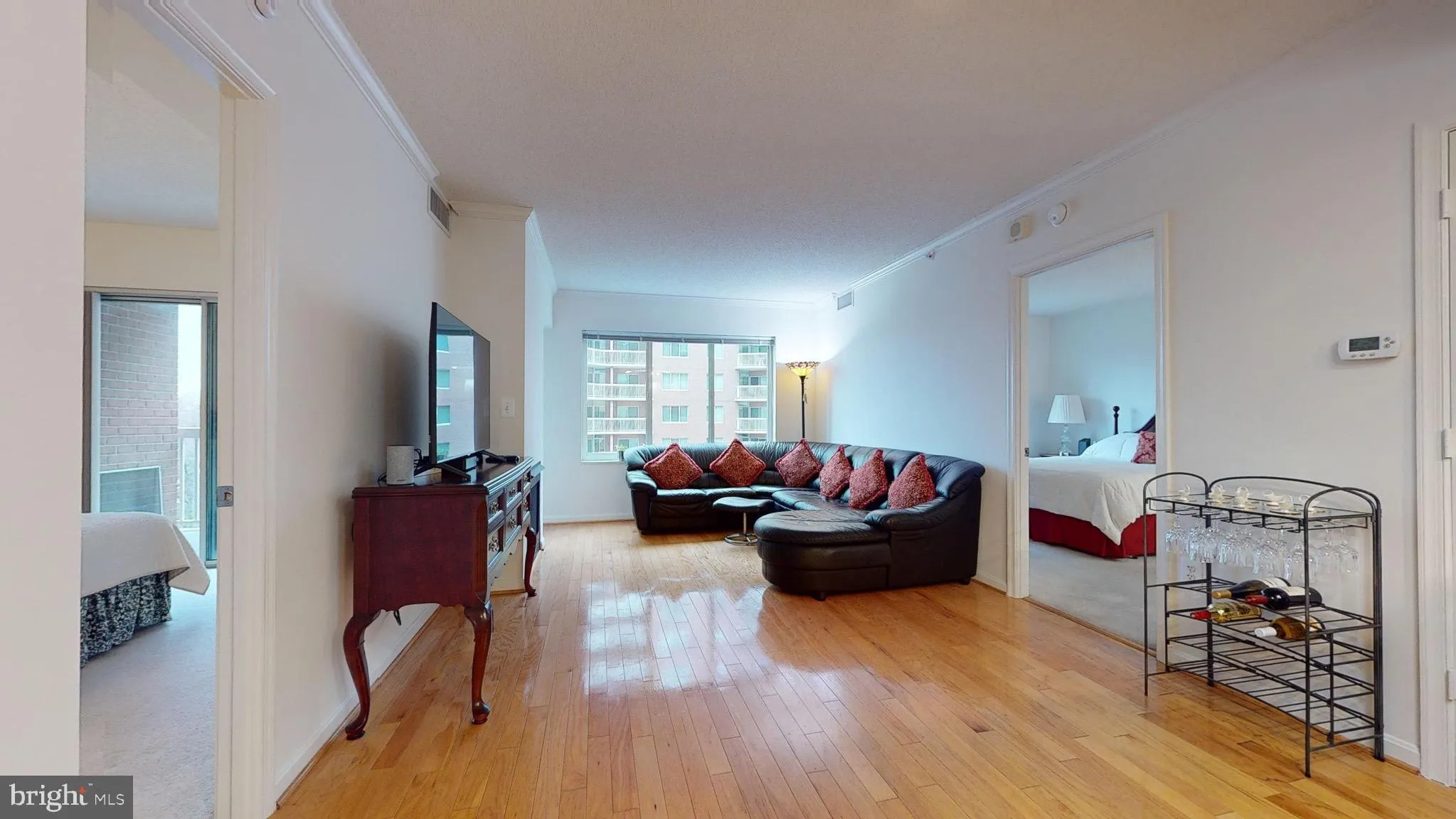 Alexandria, Virginia 22302, United States, 2 Bedrooms Bedrooms, ,2 BathroomsBathrooms,Residential,Active,81335