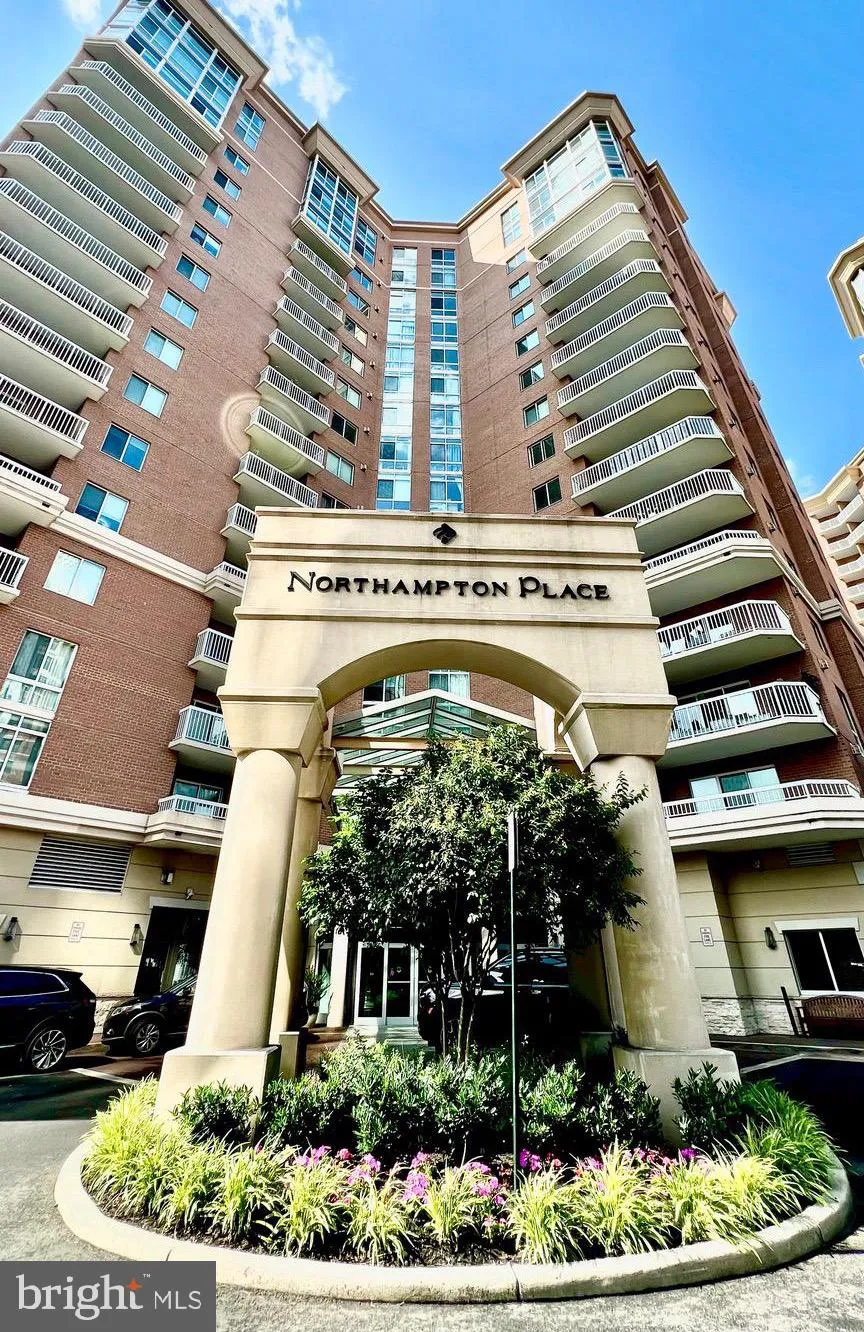 Alexandria, Virginia 22302, United States, 2 Bedrooms Bedrooms, ,2 BathroomsBathrooms,Residential,Active,81335