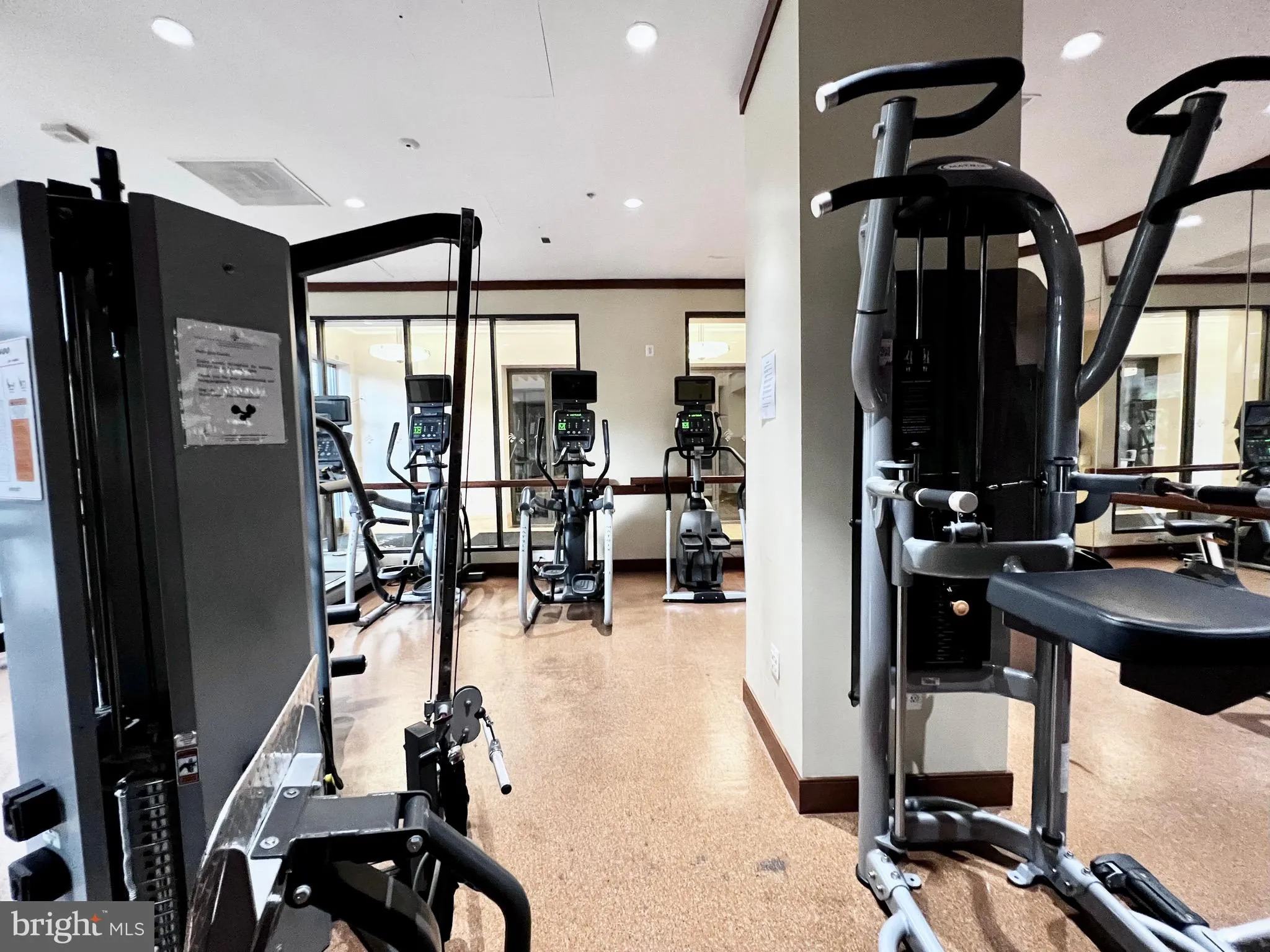 Alexandria, Virginia 22302, United States, 2 Bedrooms Bedrooms, ,2 BathroomsBathrooms,Residential,Active,81335