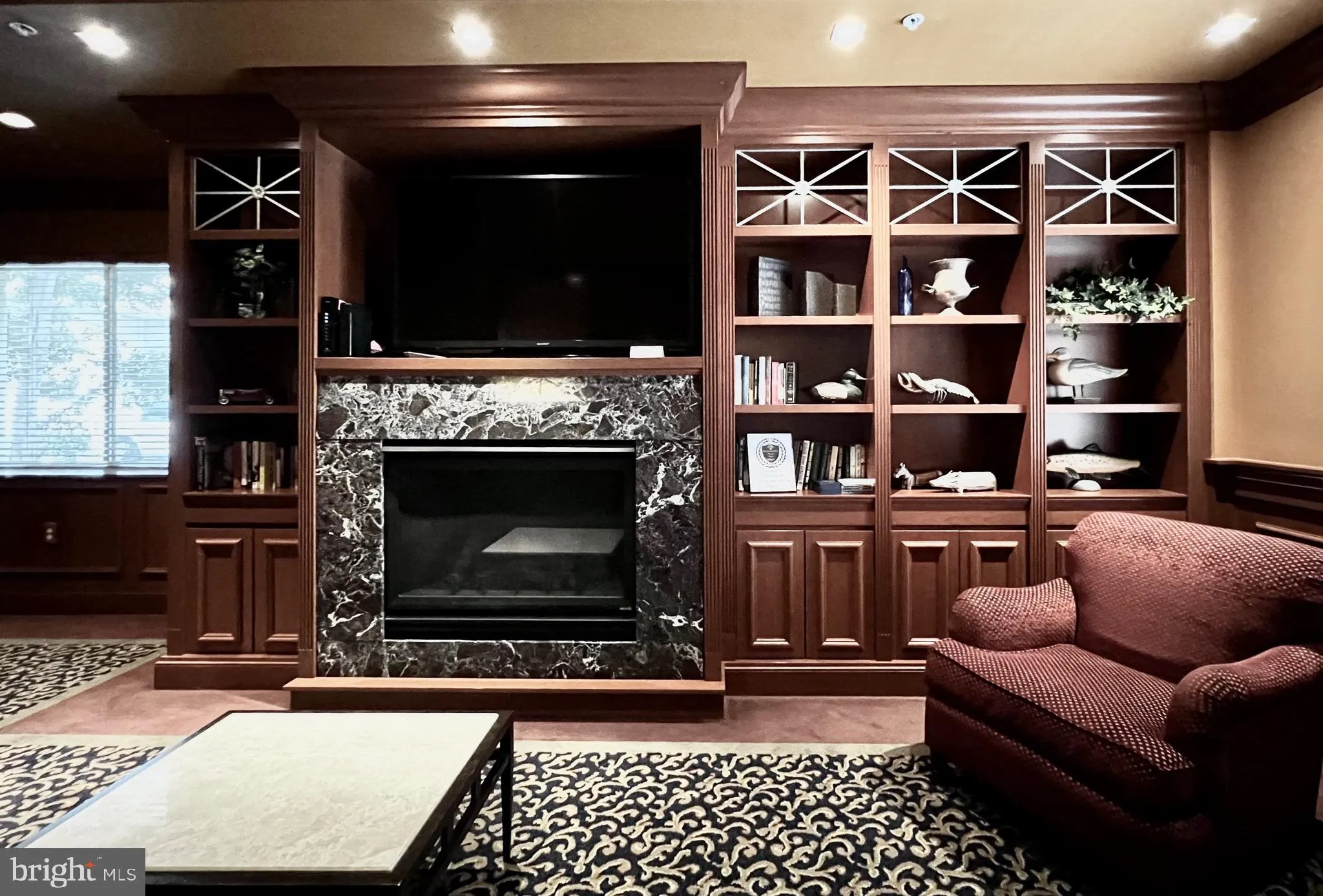 Alexandria, Virginia 22302, United States, 2 Bedrooms Bedrooms, ,2 BathroomsBathrooms,Residential,Active,81335