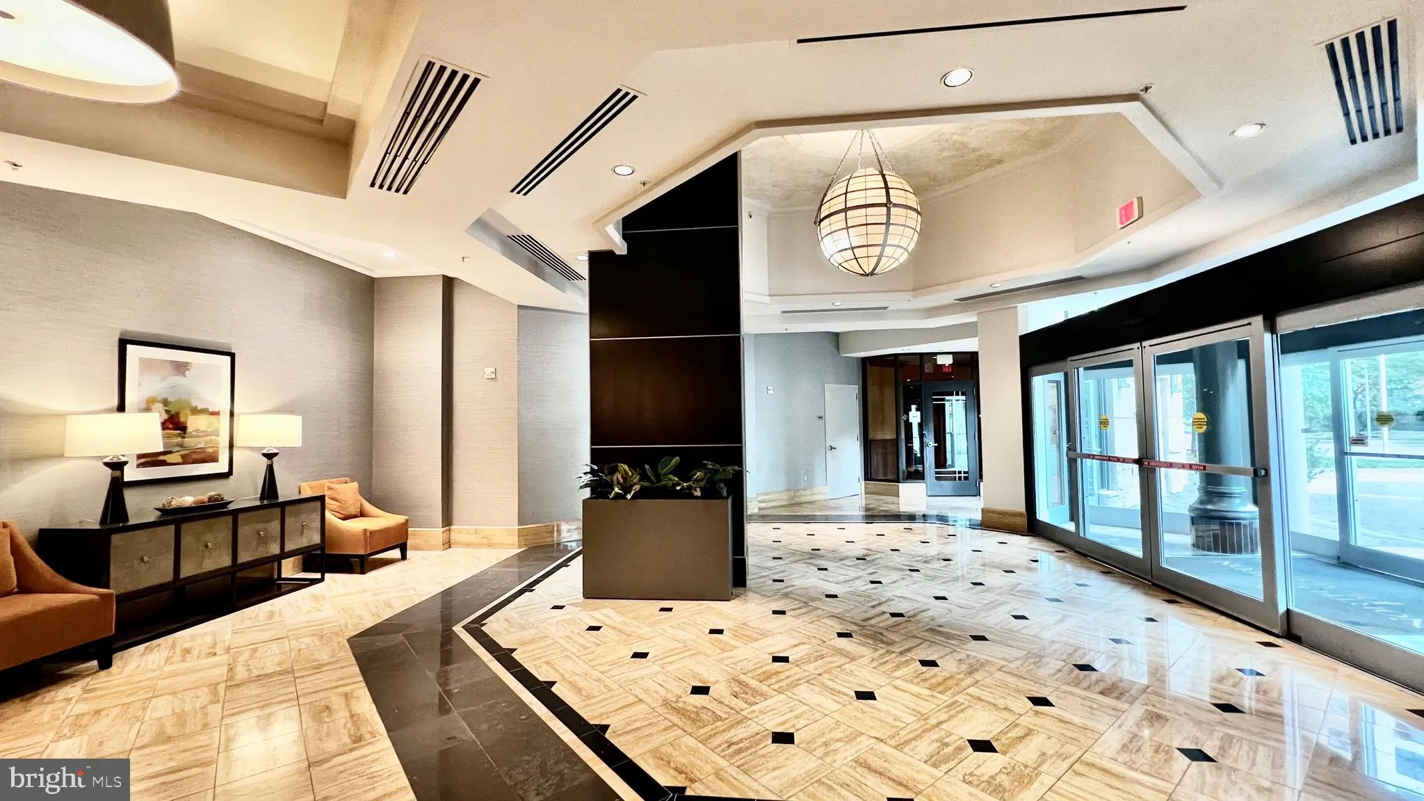 Alexandria, Virginia 22302, United States, 2 Bedrooms Bedrooms, ,2 BathroomsBathrooms,Residential,Active,81335