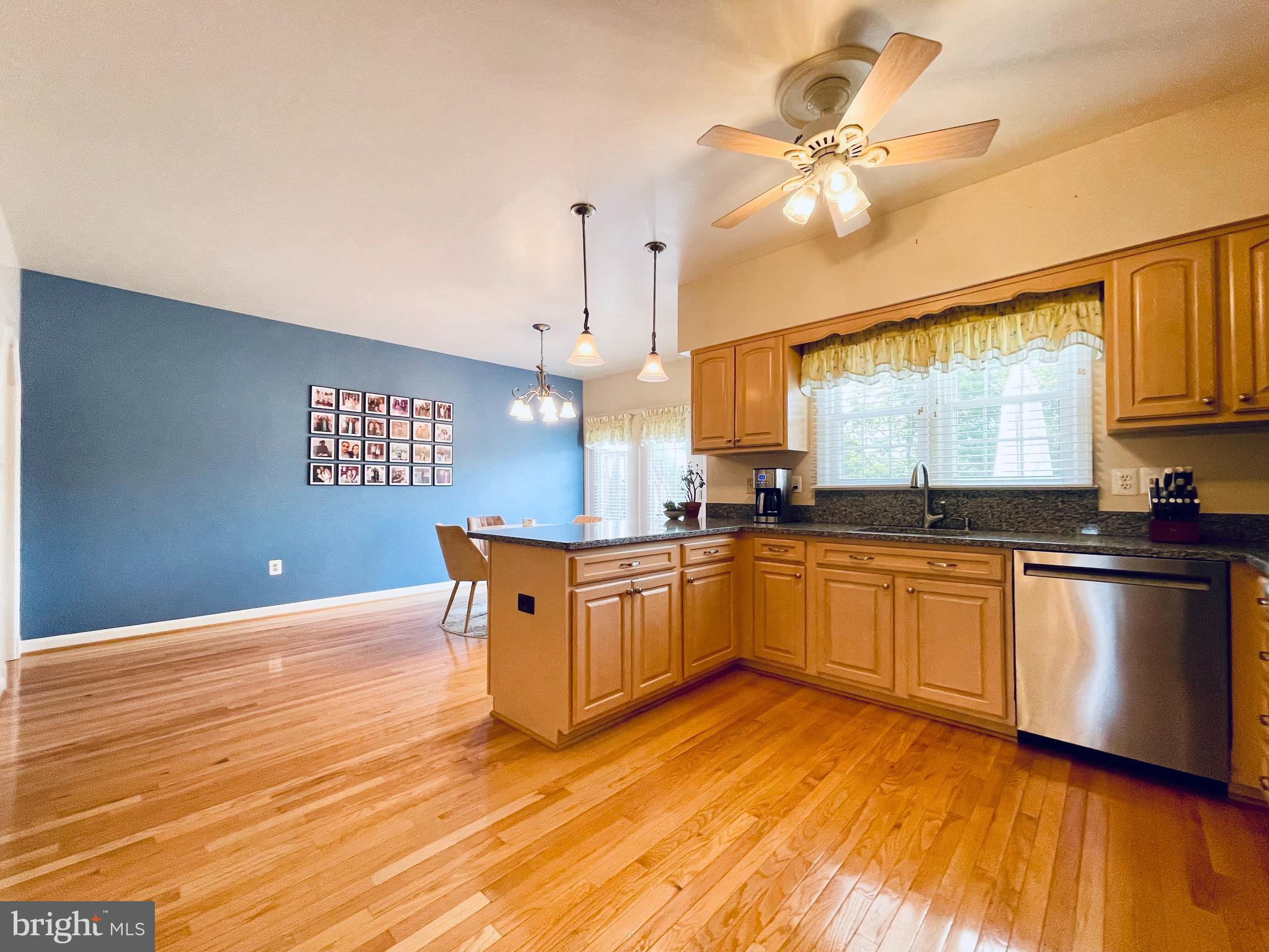 KINGSTOWNE - Residential Lease