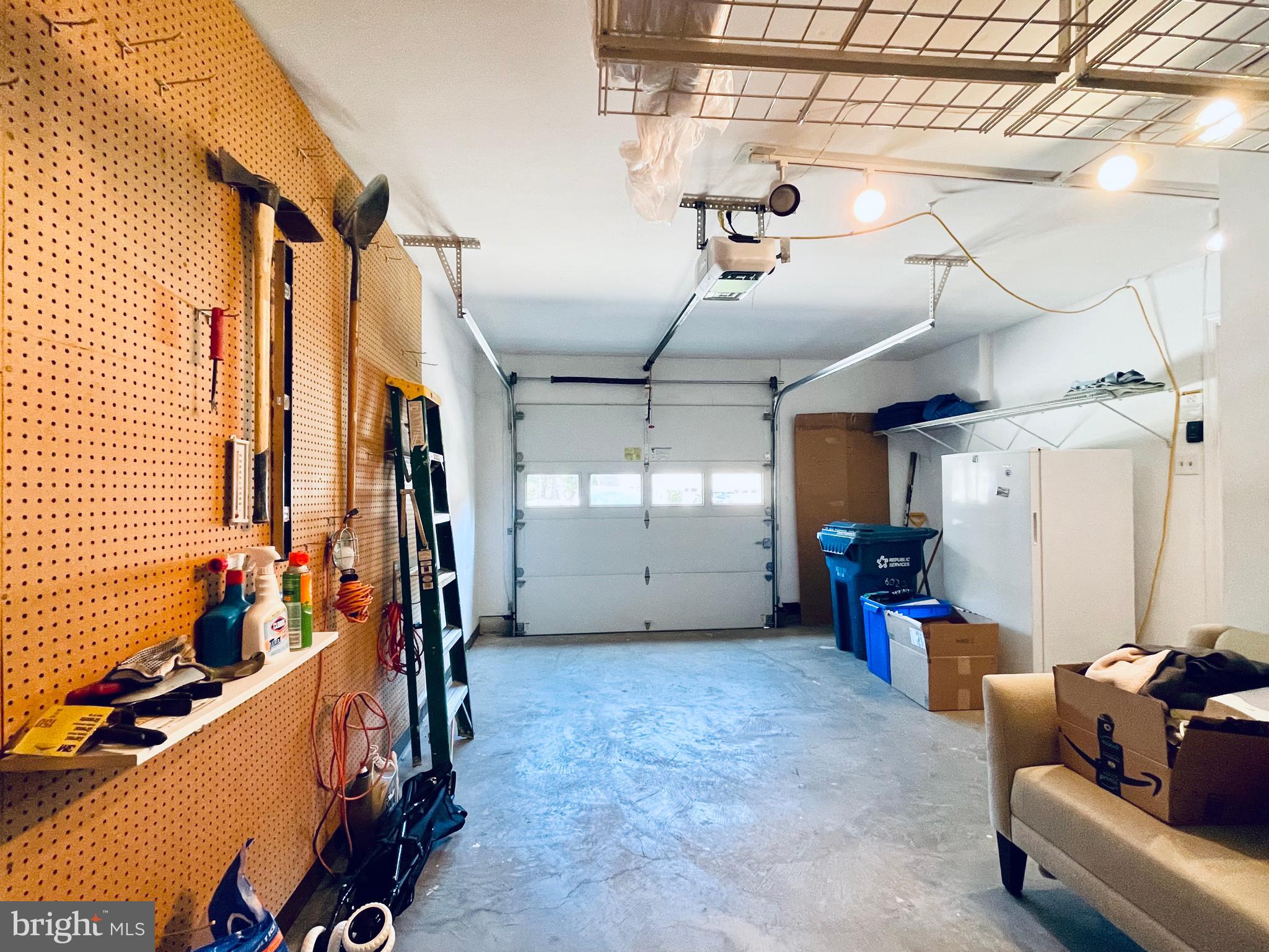 KINGSTOWNE - Residential Lease