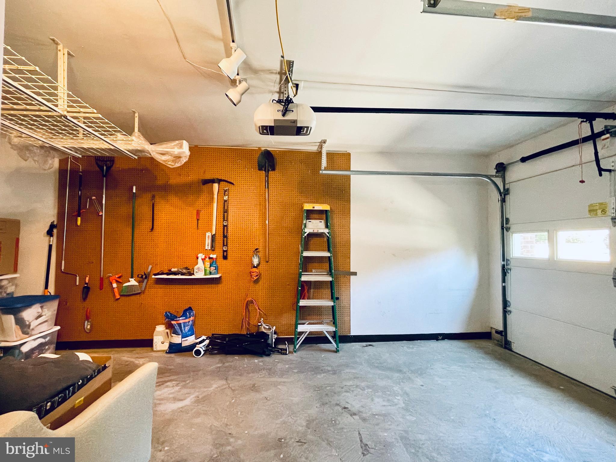 KINGSTOWNE - Residential Lease