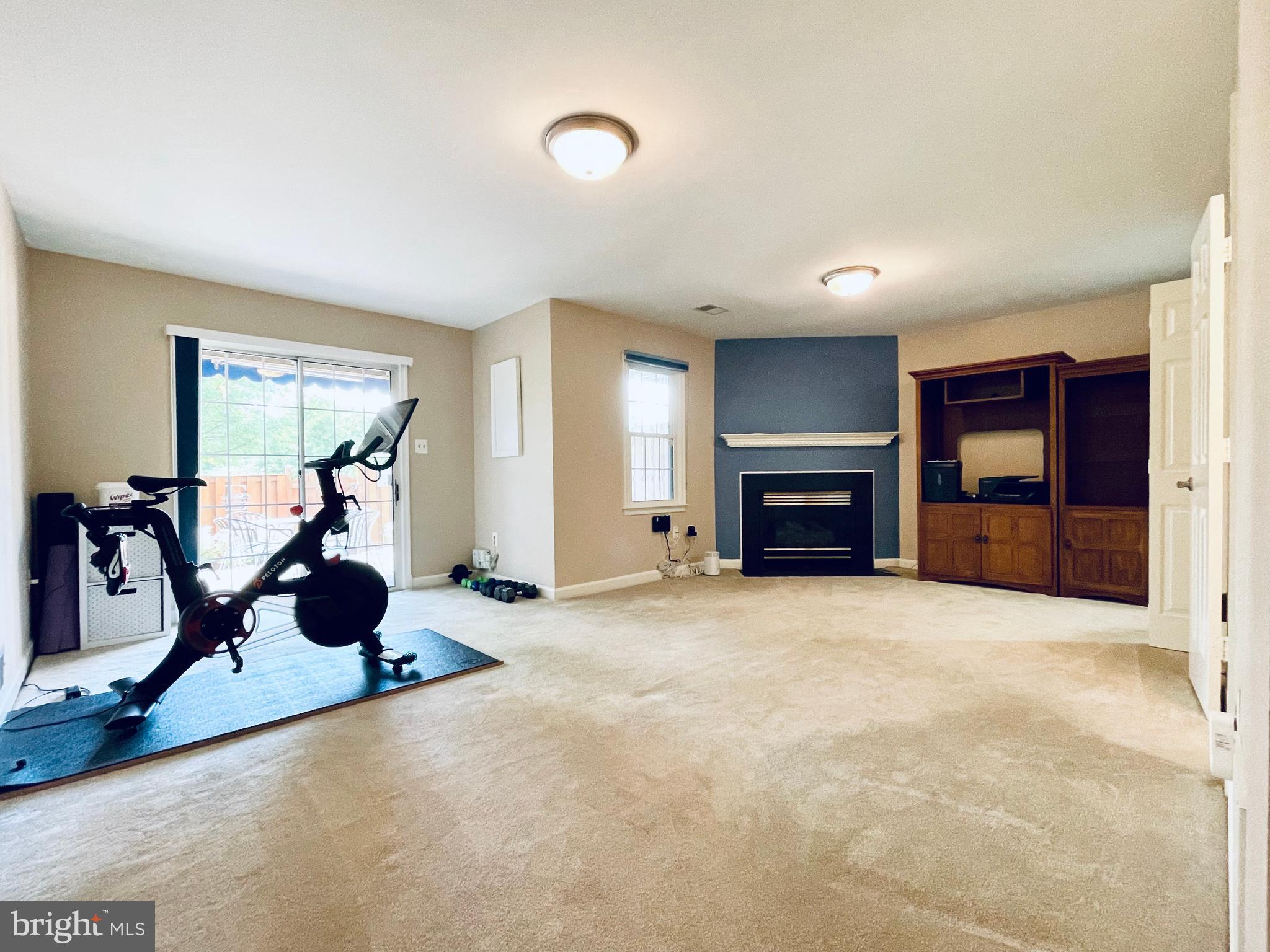 KINGSTOWNE - Residential Lease