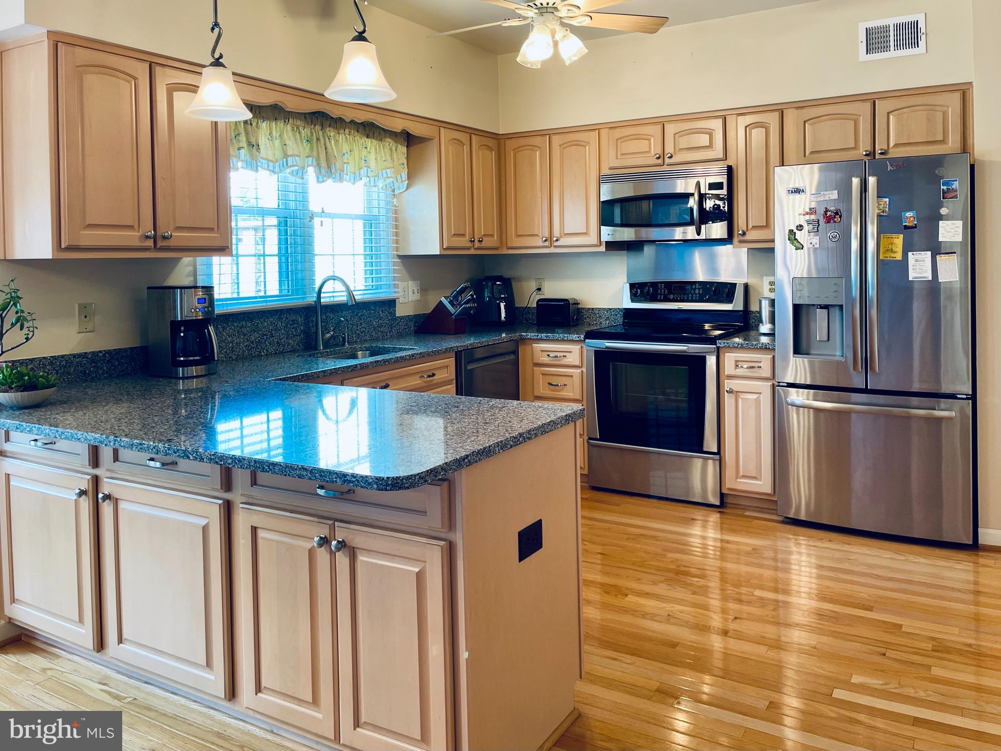 KINGSTOWNE - Residential Lease