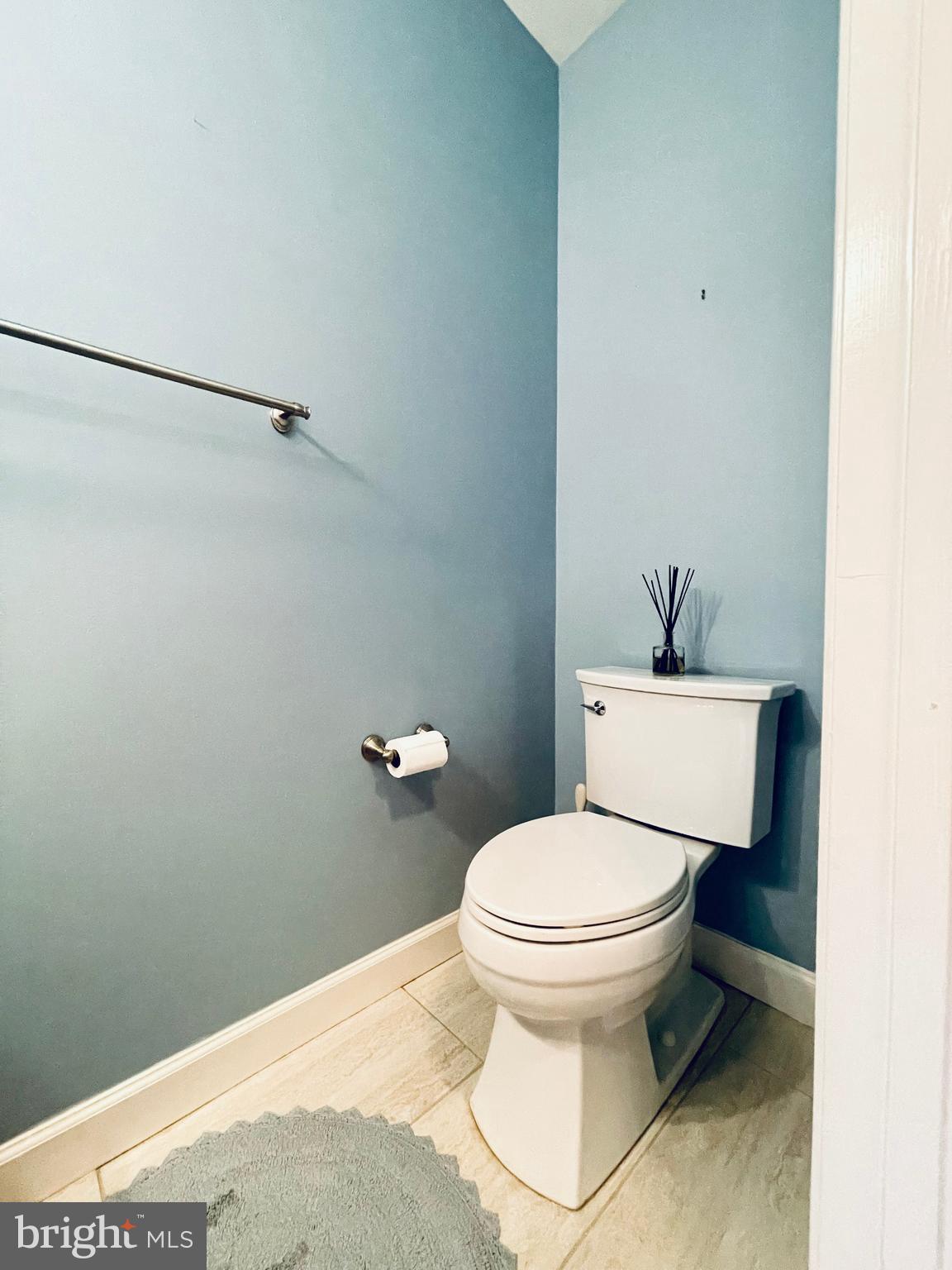 KINGSTOWNE - Residential Lease