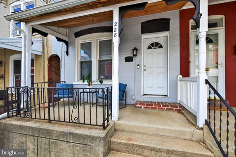 Photo of 228 N Pine Street, LANCASTER, PA 17603 (MLS # PALA2073104)