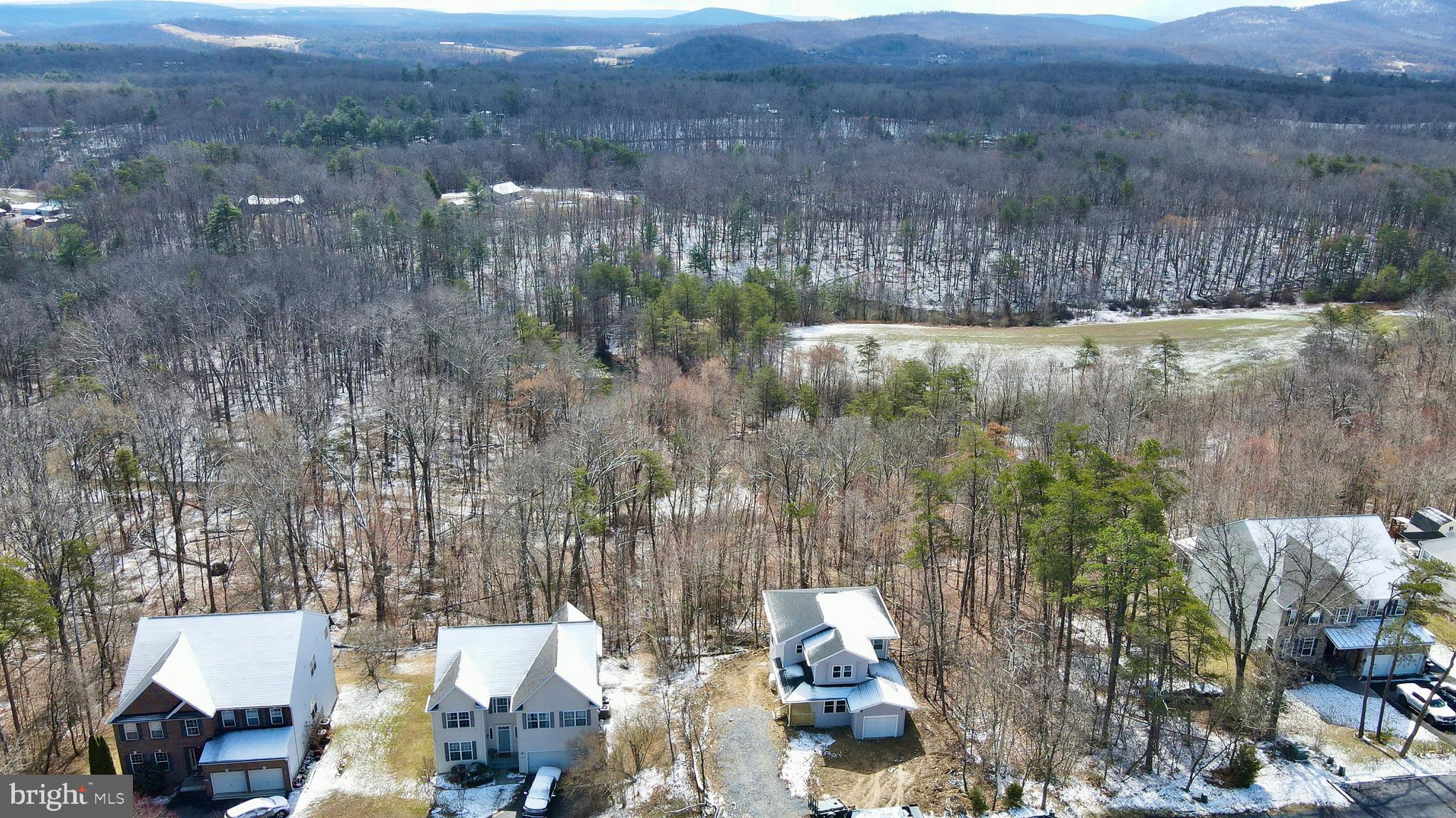 LAKE HOLIDAY ESTATES - Residential