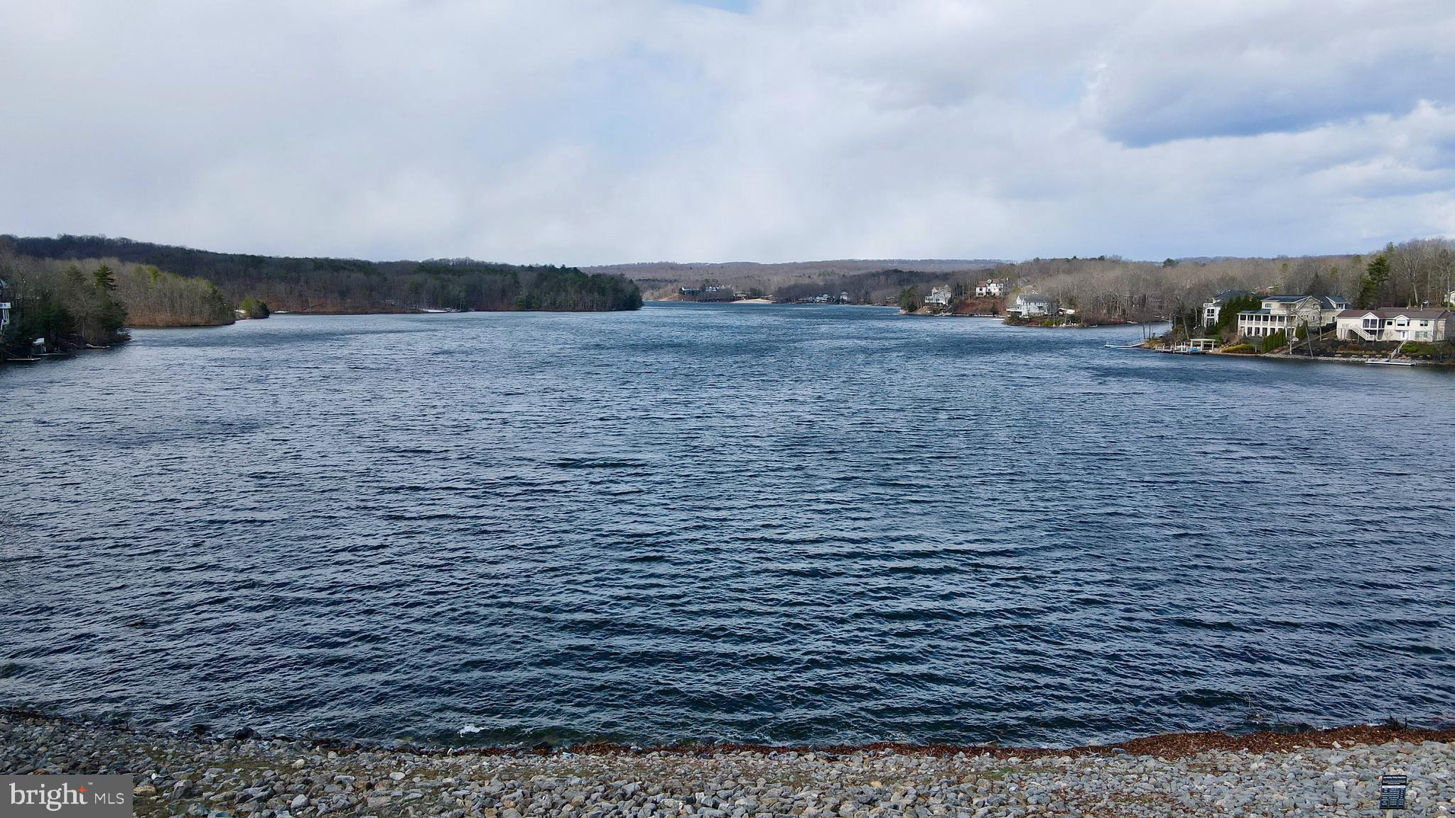 LAKE HOLIDAY ESTATES - Residential