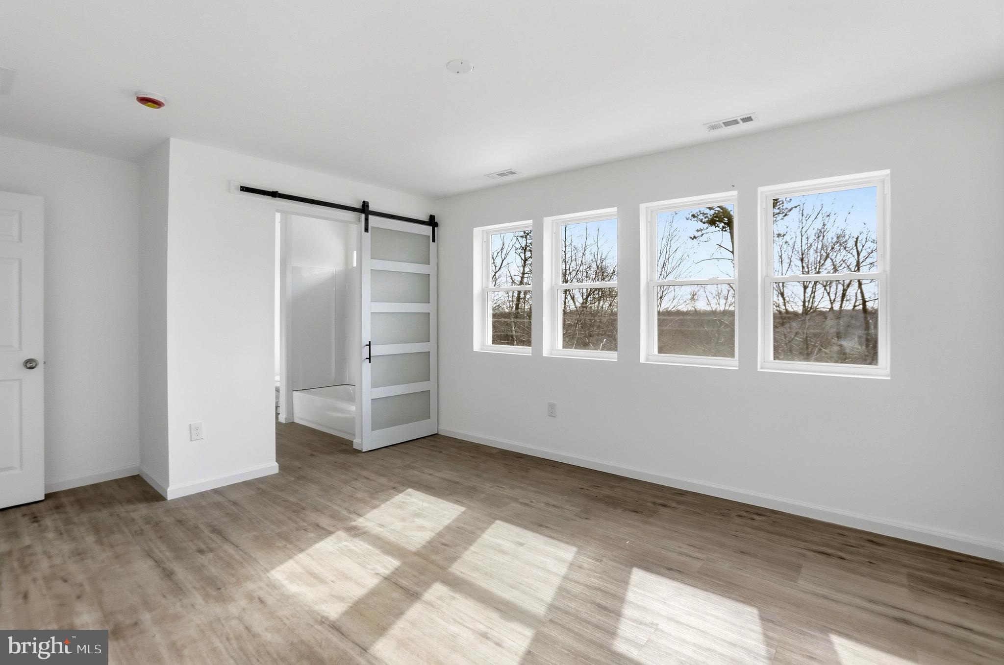 LAKE HOLIDAY ESTATES - Residential